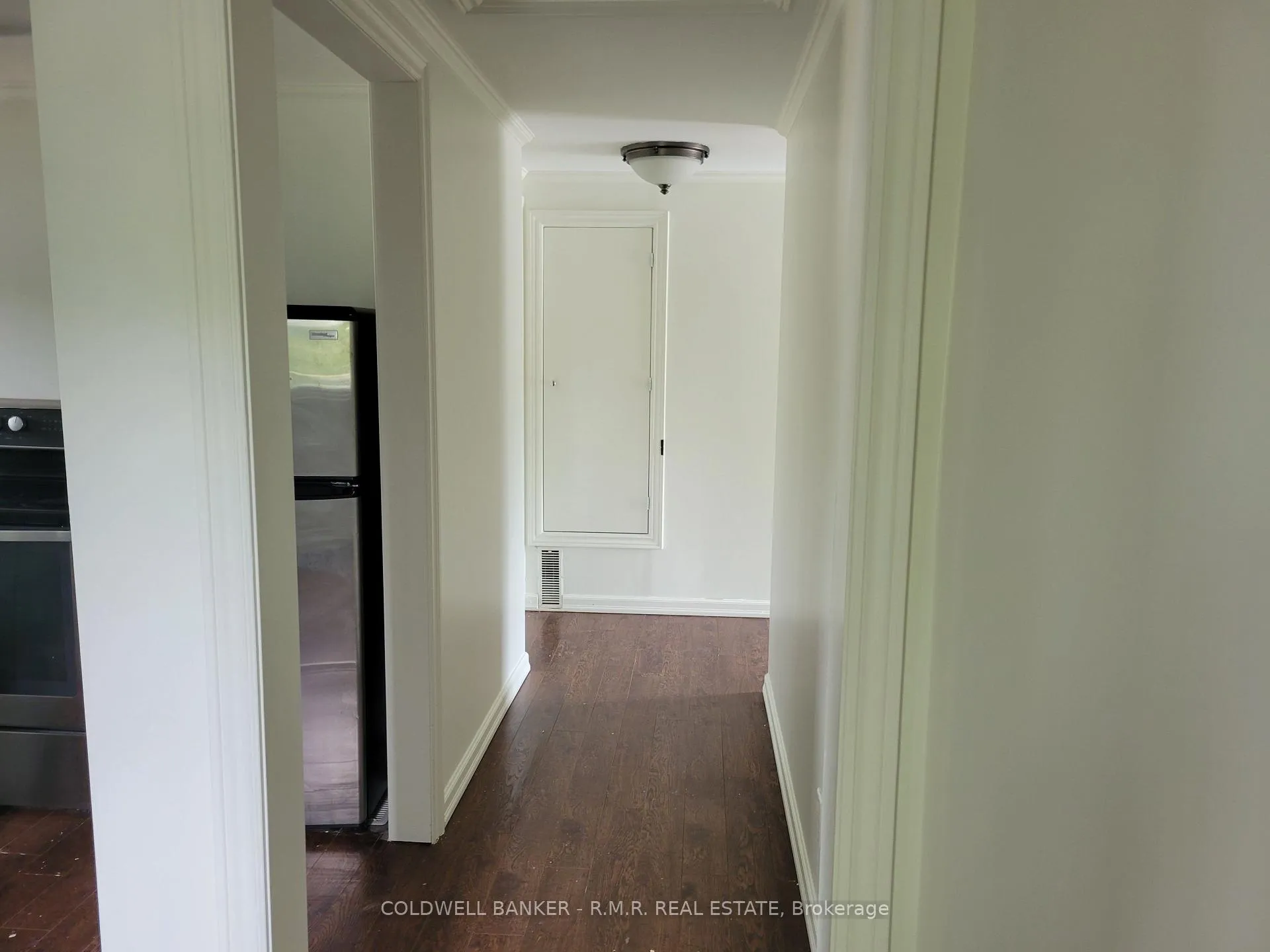 Photo 5 of Unit Upper, 990 Taunton Road E, Whitby, Taunton North — HOMEH
