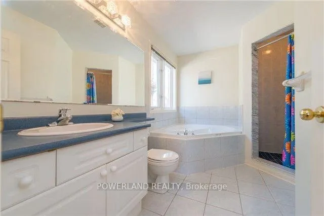 Photo 7 of 94 castlemore Avenue, Markham, Berczy — HOMEH