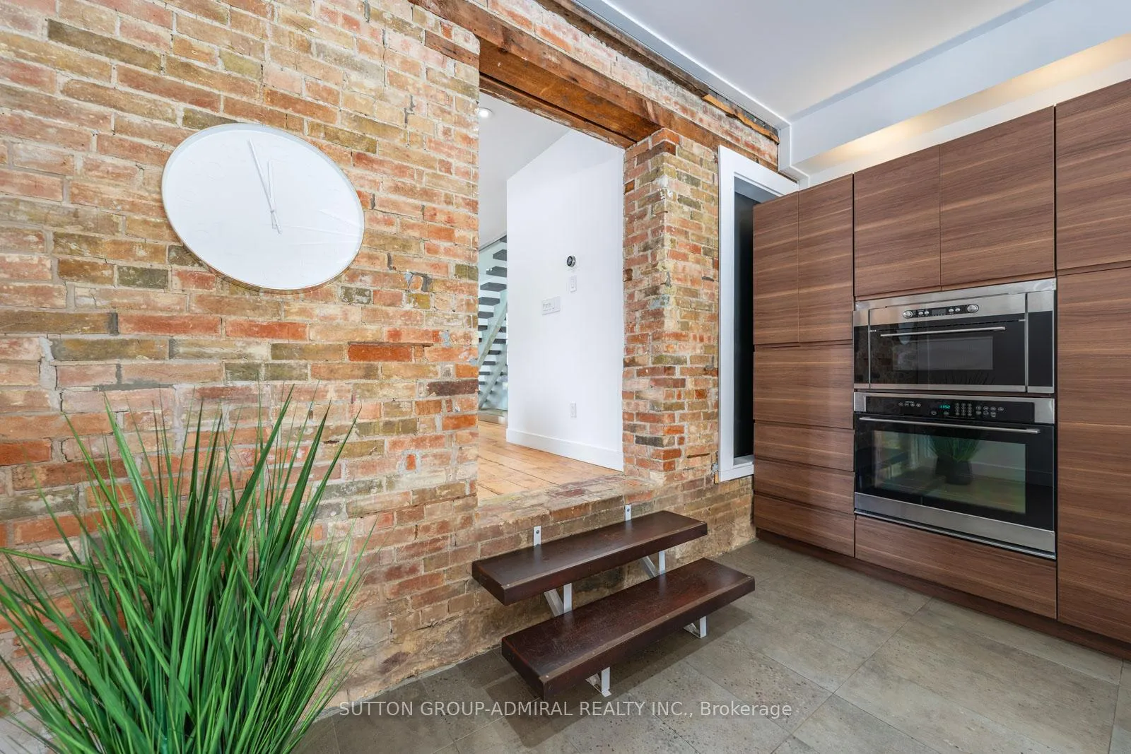 Photo 5 of 22 George Street, Markham, Old Markham Village — HOMEH