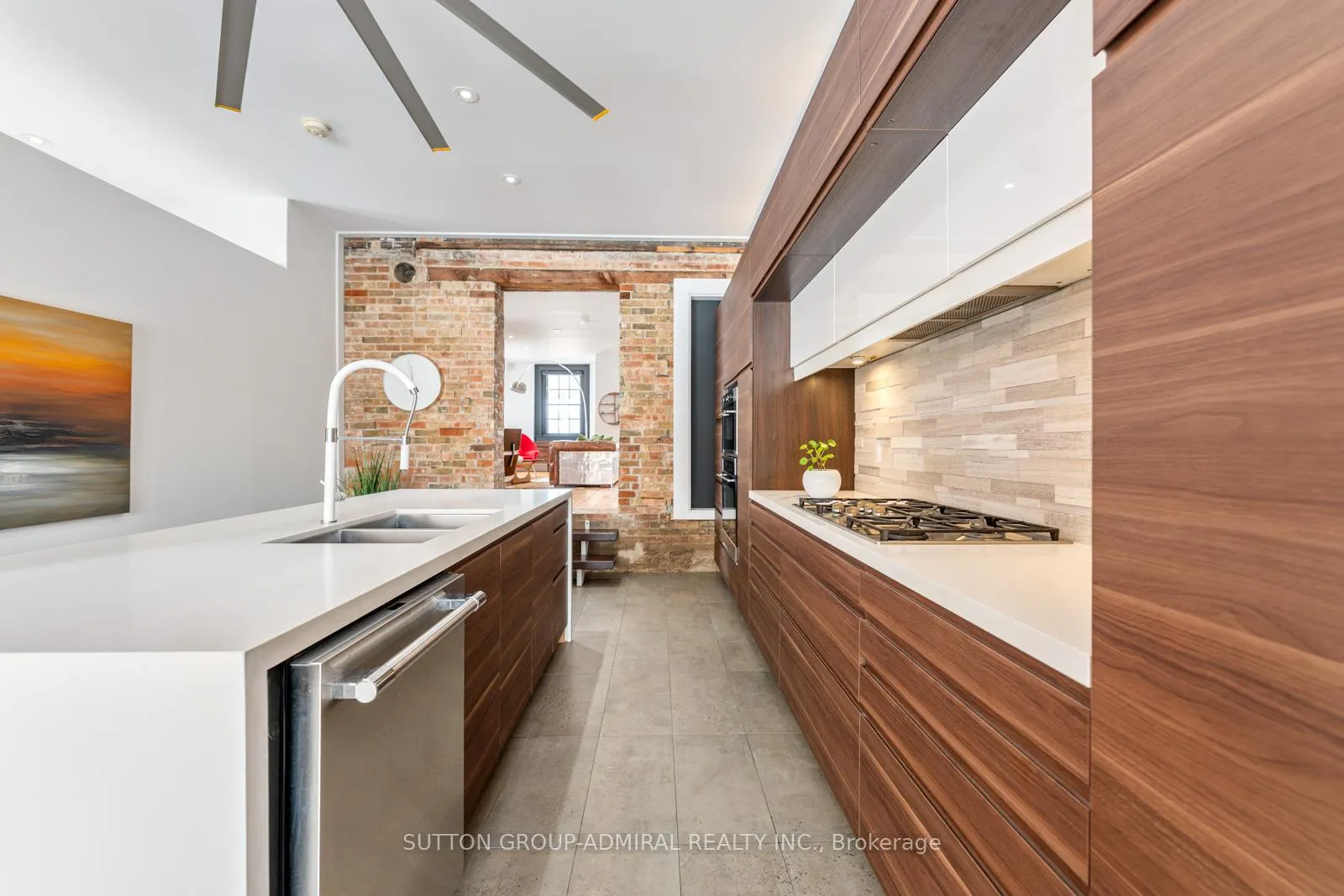Photo 8 of 22 George Street, Markham, Old Markham Village — HOMEH