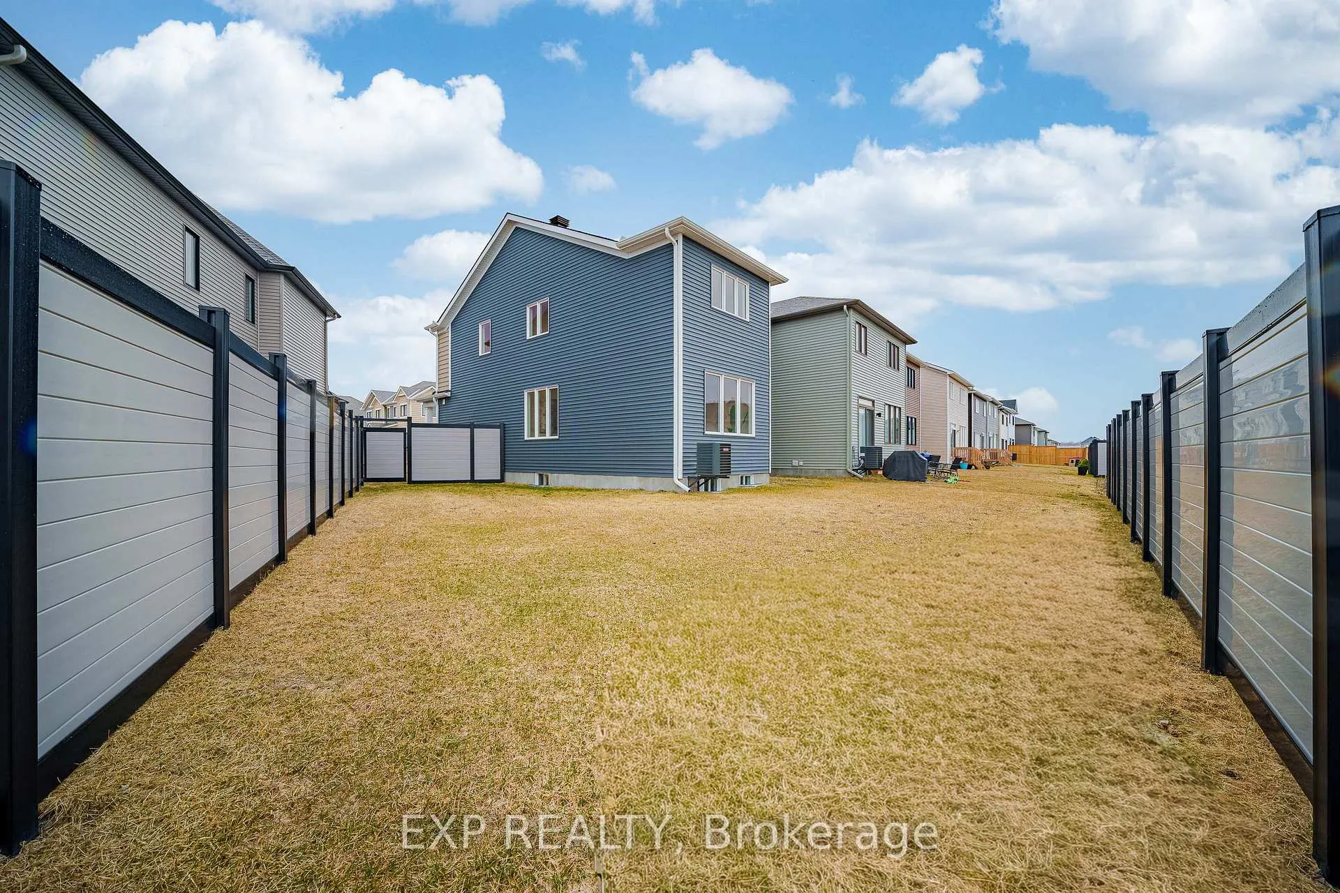 Photo 4 of 535 Filly Terrace, Ottawa, Richmond — HOMEH
