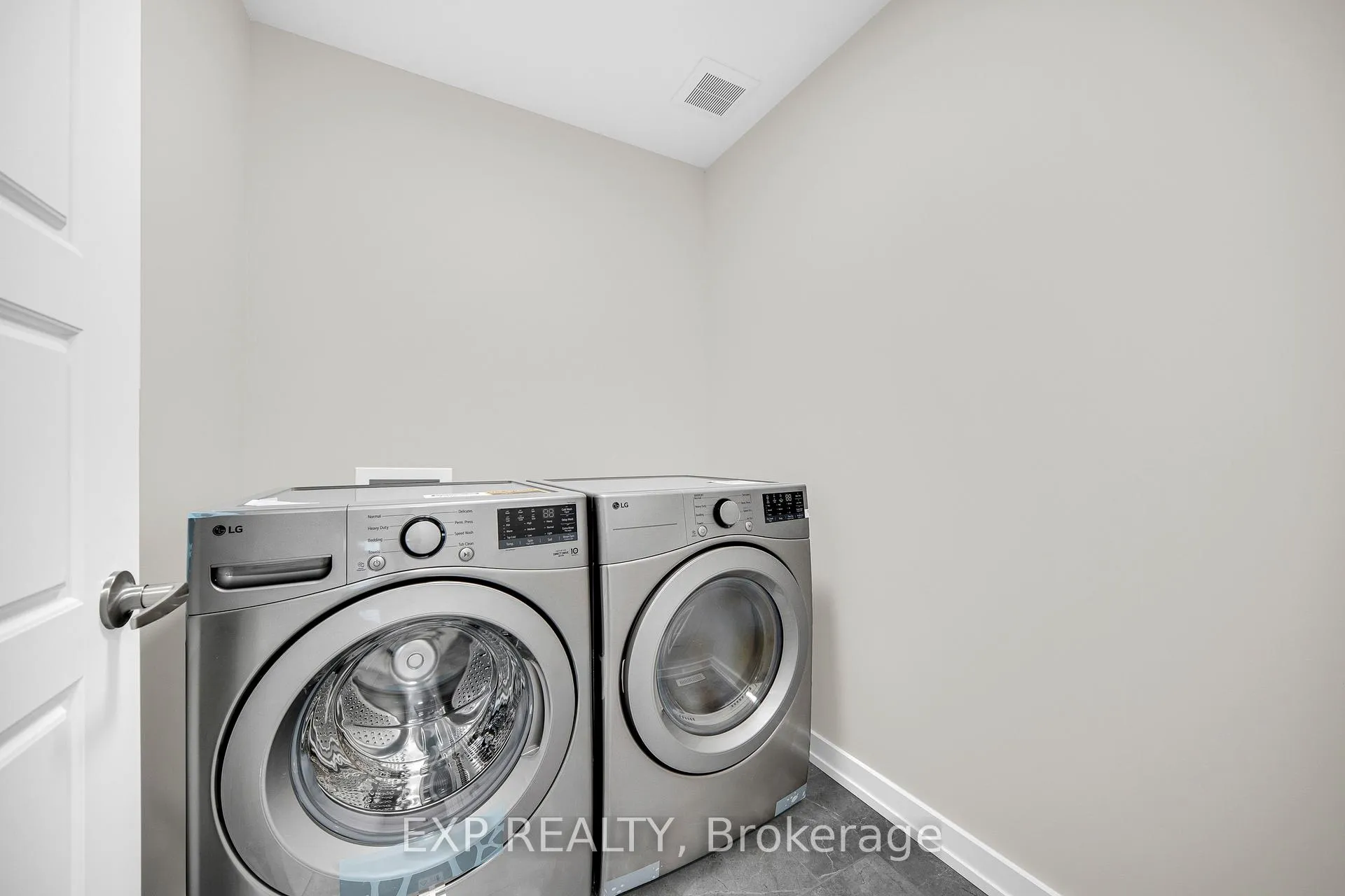 Photo 35 of 535 Filly Terrace, Ottawa, Richmond — HOMEH