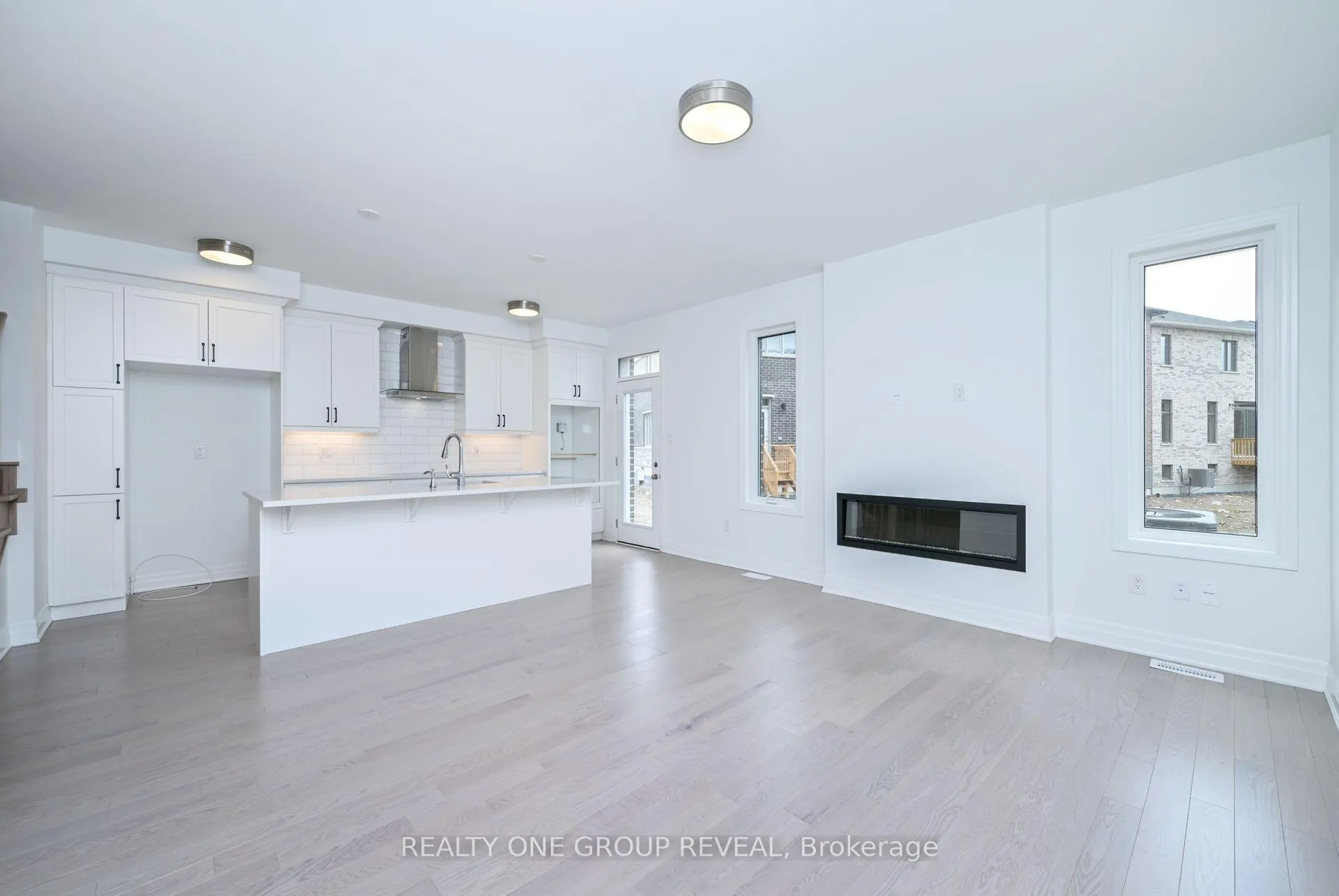 Photo 9 of 27 Greenridge Crescent, Markham, Rural Markham — HOMEH
