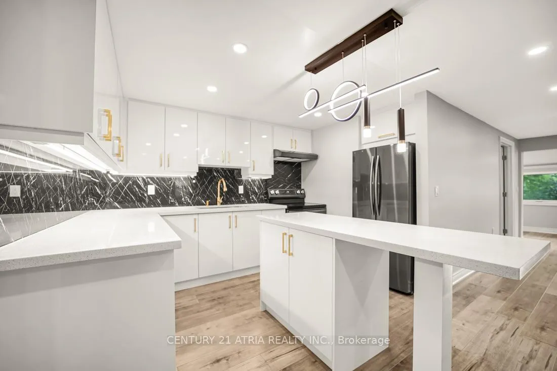 Photo 15 of 184 Way's Bay Drive, Georgina, Keswick North — HOMEH