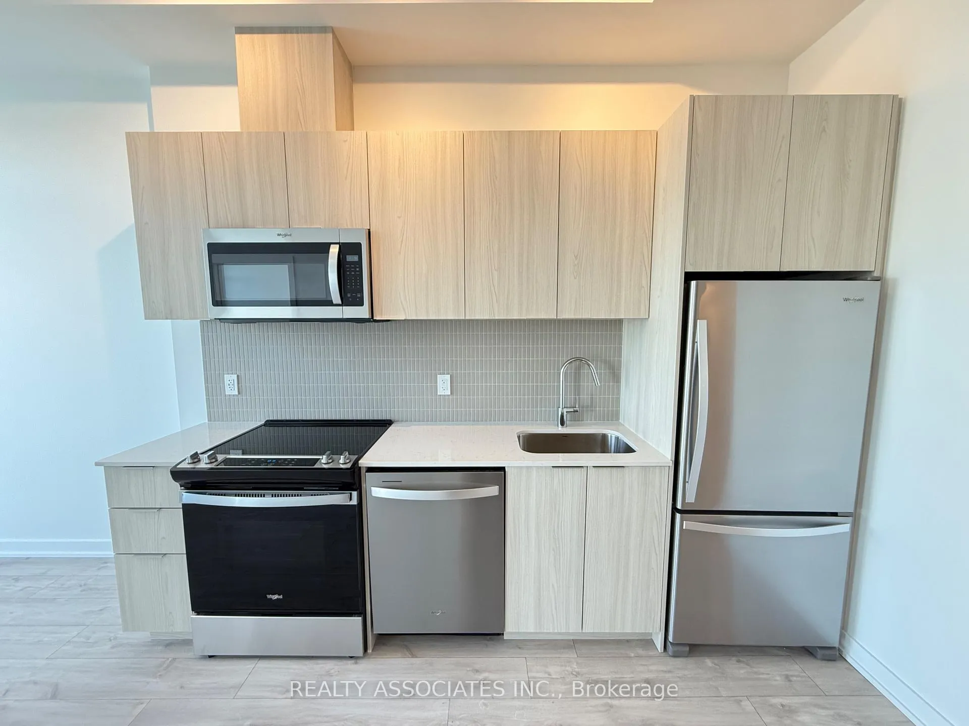 Photo 4 of Unit 810, 750 Whitlock Avenue, Milton, Cobban — HOMEH