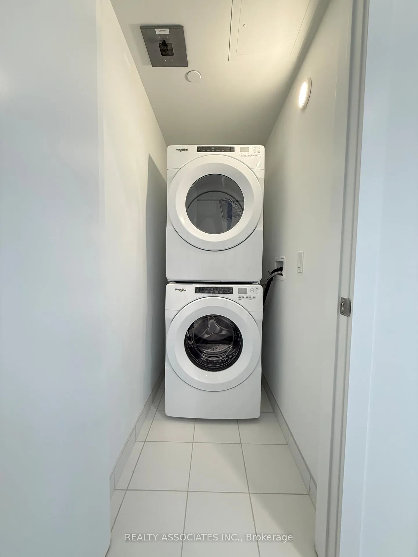 Photo 13 of Unit 810, 750 Whitlock Avenue, Milton, Cobban — HOMEH