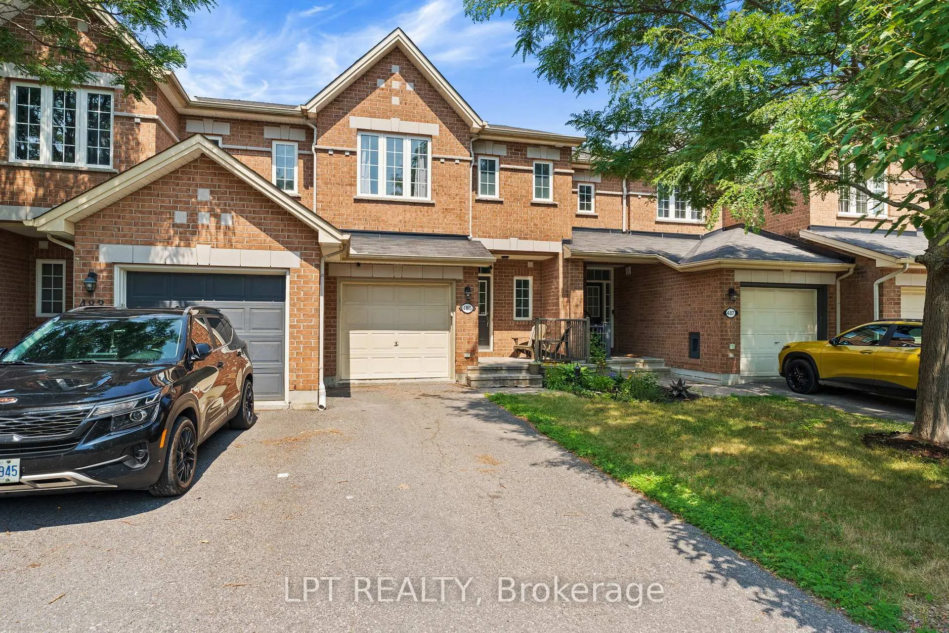Photo 3 of 485 Grey Seal Circle, Ottawa, Riverside South/Gloucester Glen — HOMEH