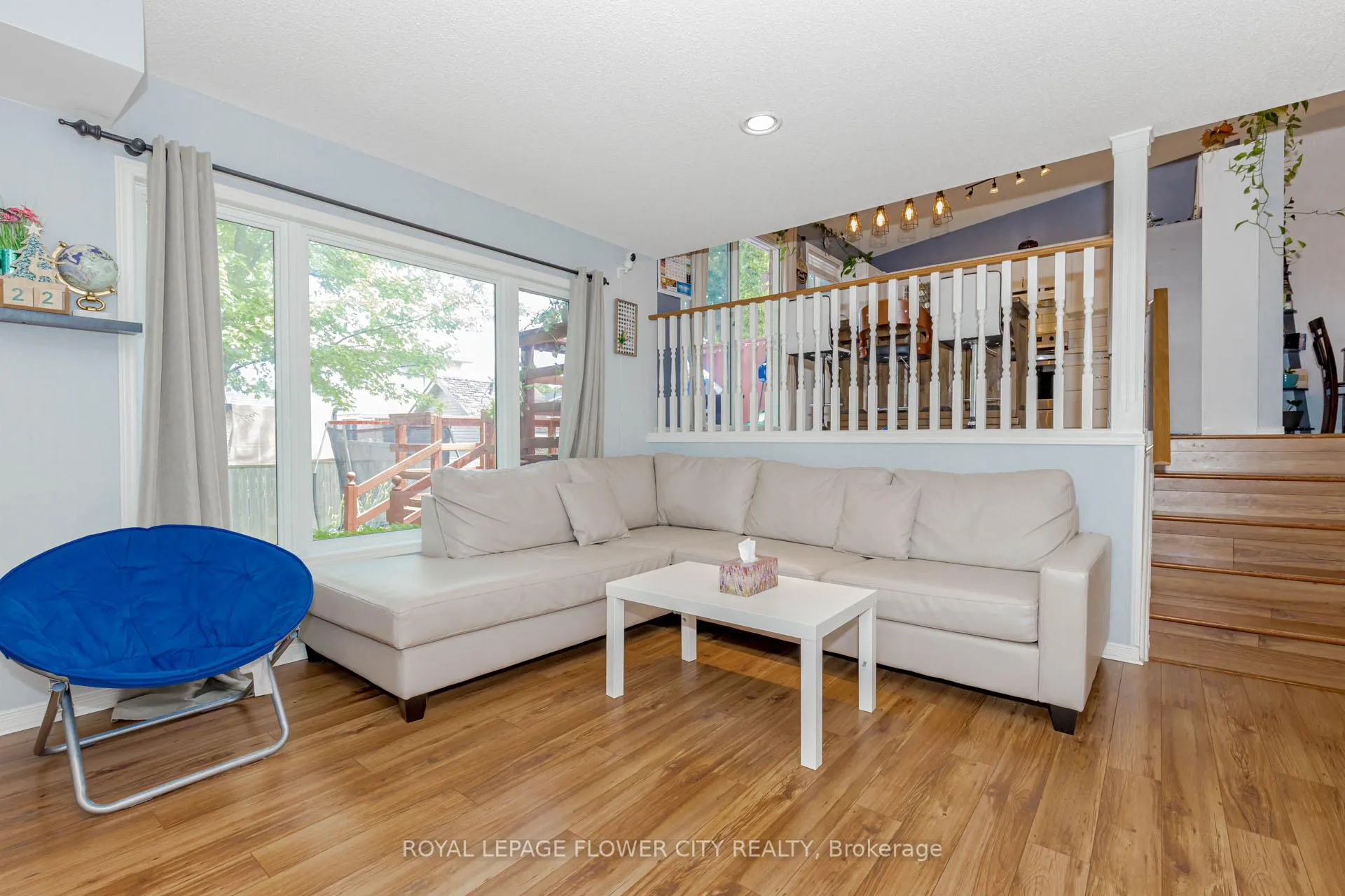 Photo 8 of 146 Kent Street, Lucan Biddulph, Lucan — HOMEH