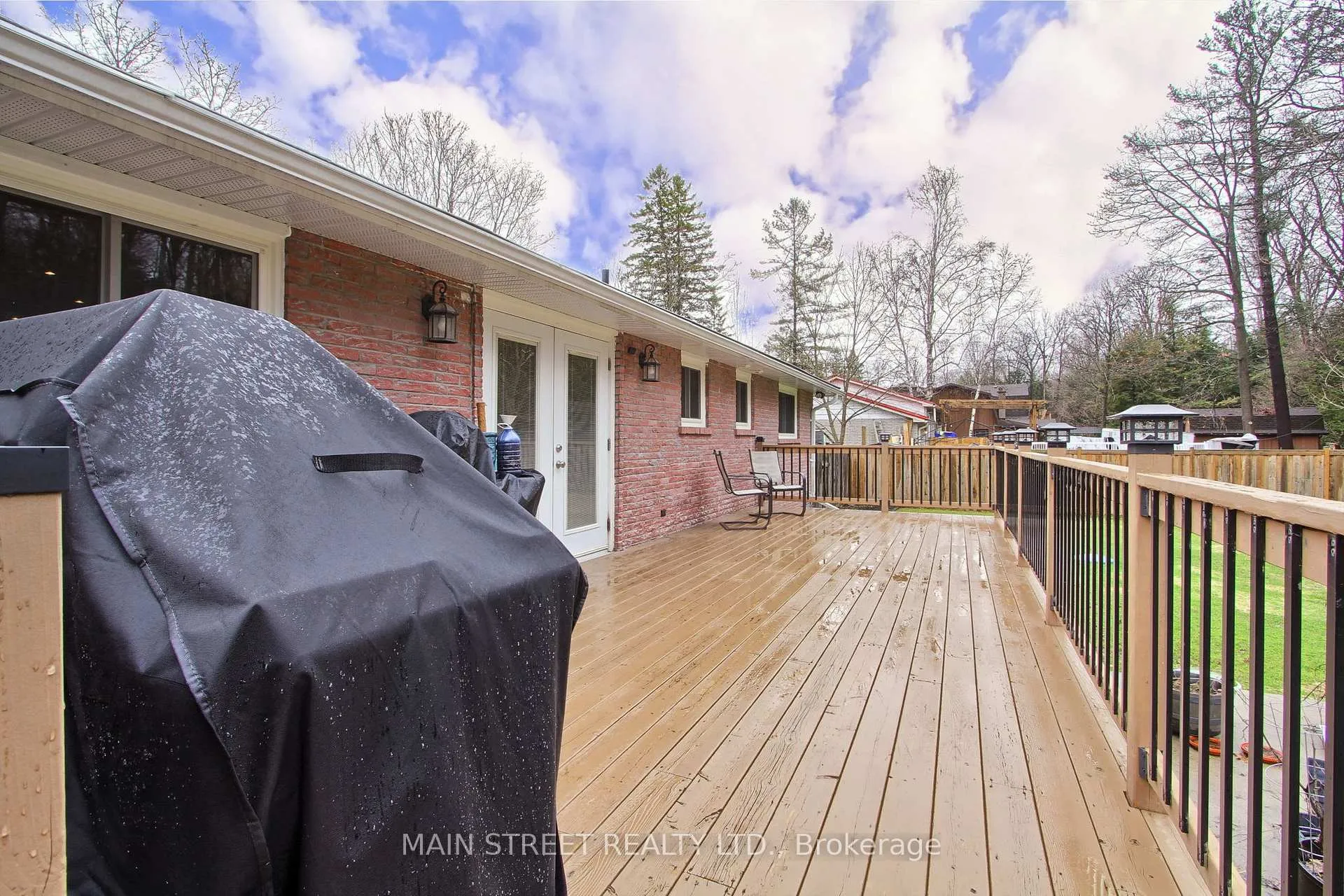 Photo 13 of 52 Maple Avenue, Georgina, Sutton & Jackson's Point — HOMEH