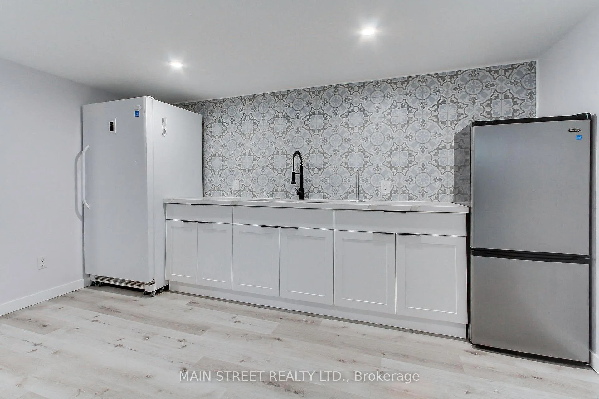 Photo 26 of 52 Maple Avenue, Georgina, Sutton & Jackson's Point — HOMEH