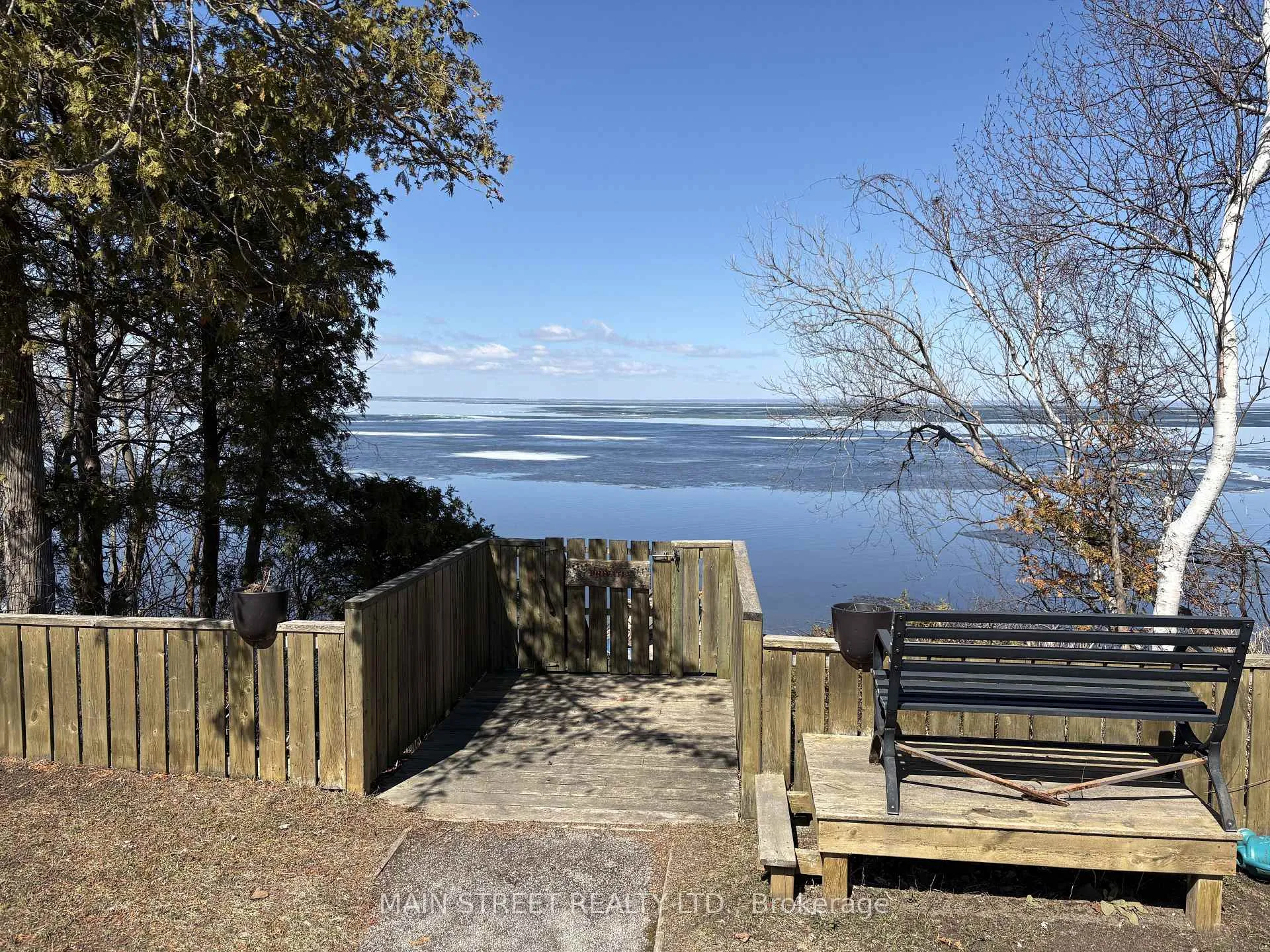 Photo 33 of 52 Maple Avenue, Georgina, Sutton & Jackson's Point — HOMEH