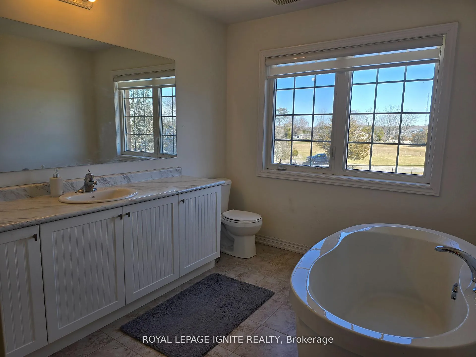 Photo 13 of 57 Summer Breeze Drive, Quinte West, Murray Ward — HOMEH