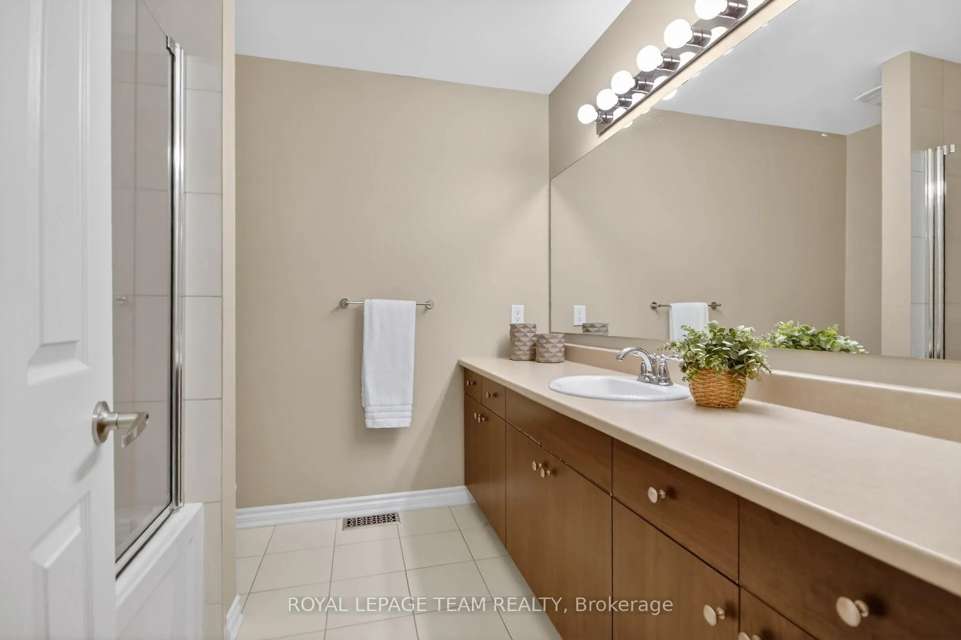 Photo 33 of 522 Brigatine Avenue, Ottawa, Stittsville (North) — HOMEH