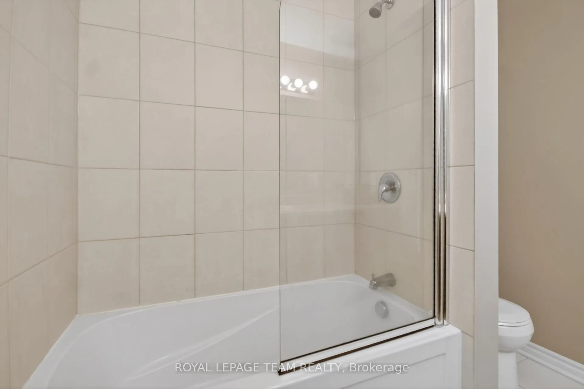 Photo 34 of 522 Brigatine Avenue, Ottawa, Stittsville (North) — HOMEH