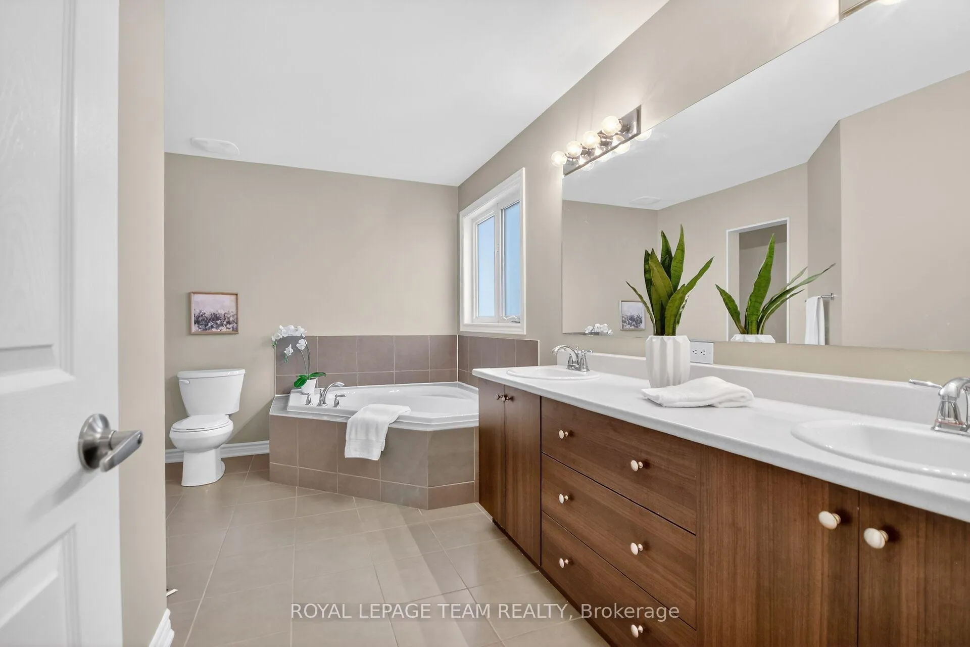 Photo 41 of 522 Brigatine Avenue, Ottawa, Stittsville (North) — HOMEH