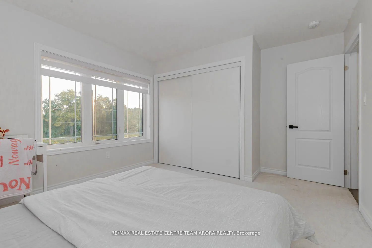 Photo 28 of 40 Santos Drive, Haldimand — HOMEH