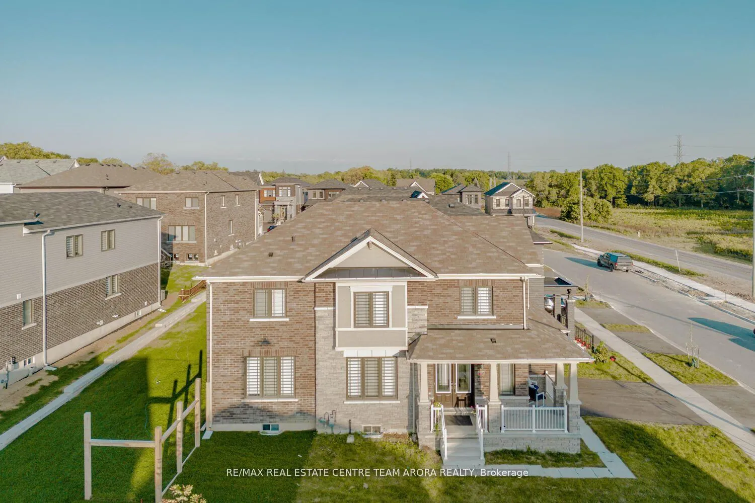 Photo 37 of 40 Santos Drive, Haldimand — HOMEH