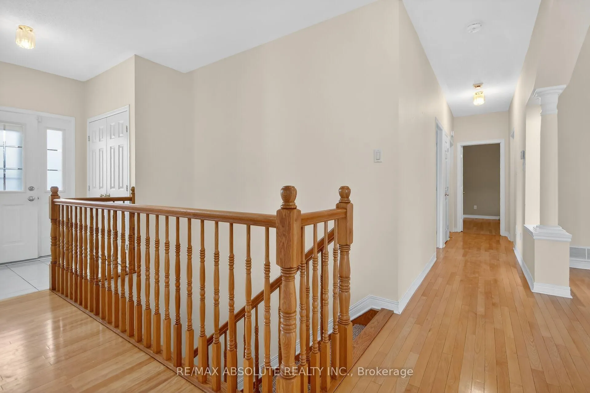 Photo 3 of 17 Ammolite Street, Ottawa, Stittsville (Central) — HOMEH