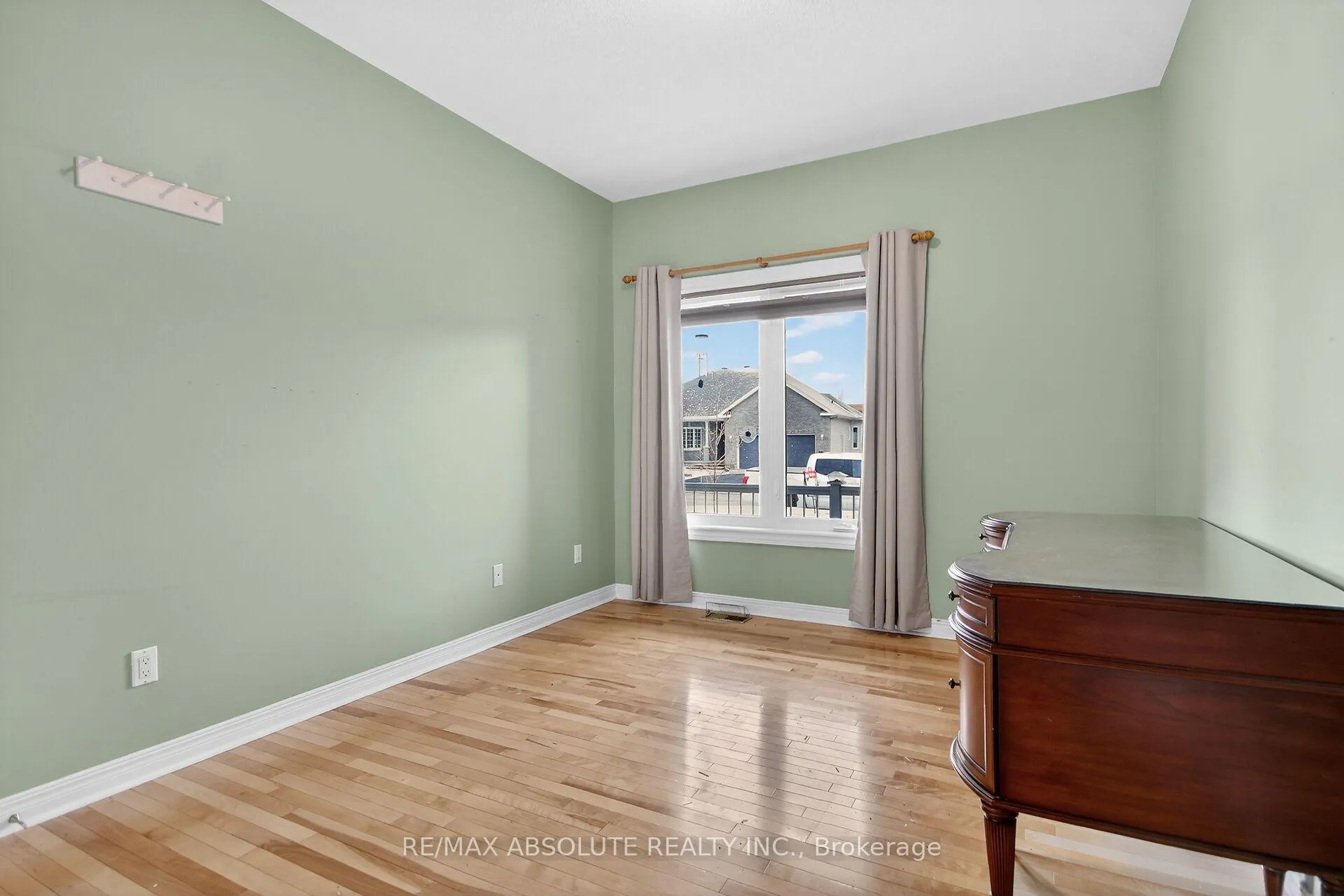 Photo 29 of 17 Ammolite Street, Ottawa, Stittsville (Central) — HOMEH