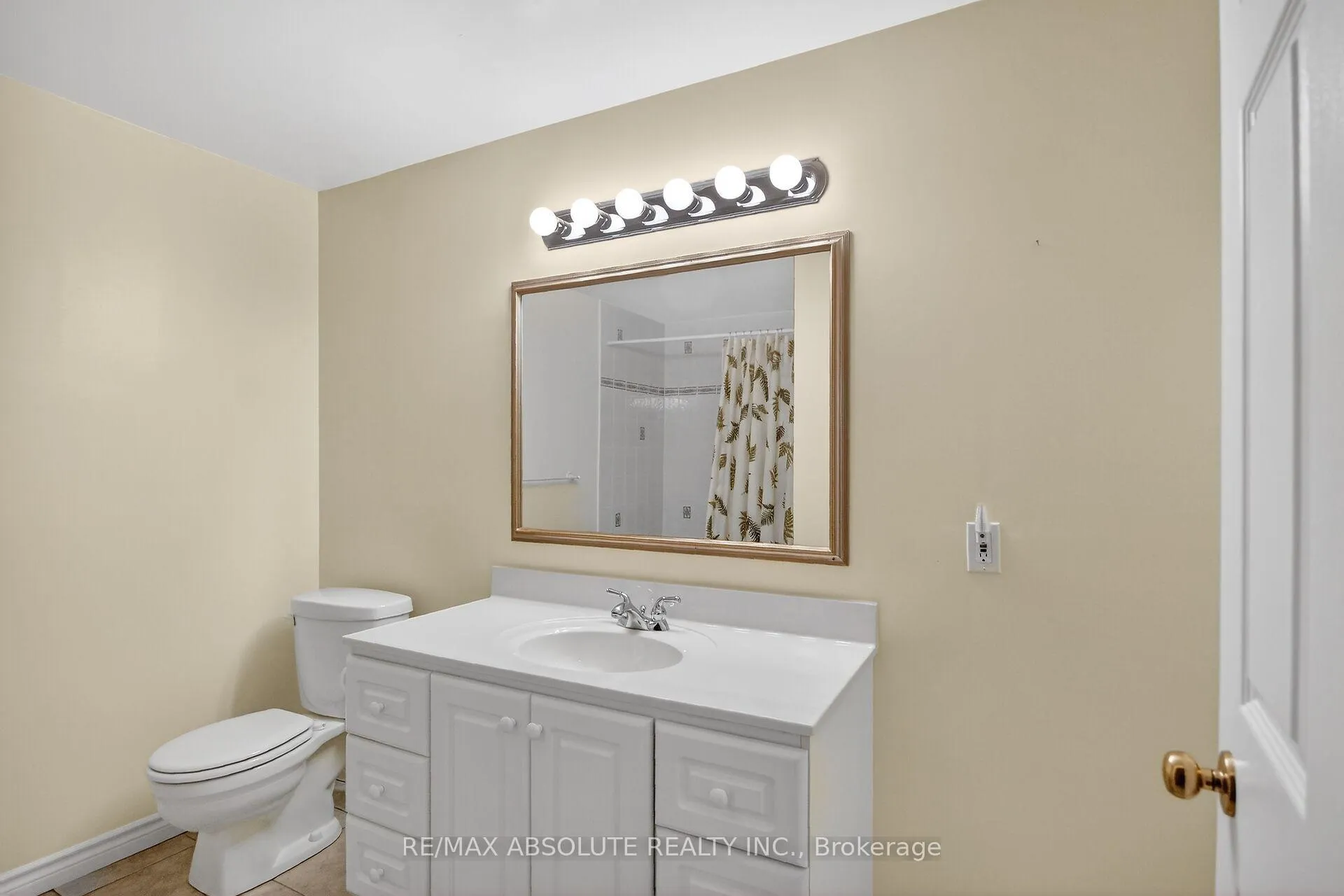 Photo 40 of 17 Ammolite Street, Ottawa, Stittsville (Central) — HOMEH