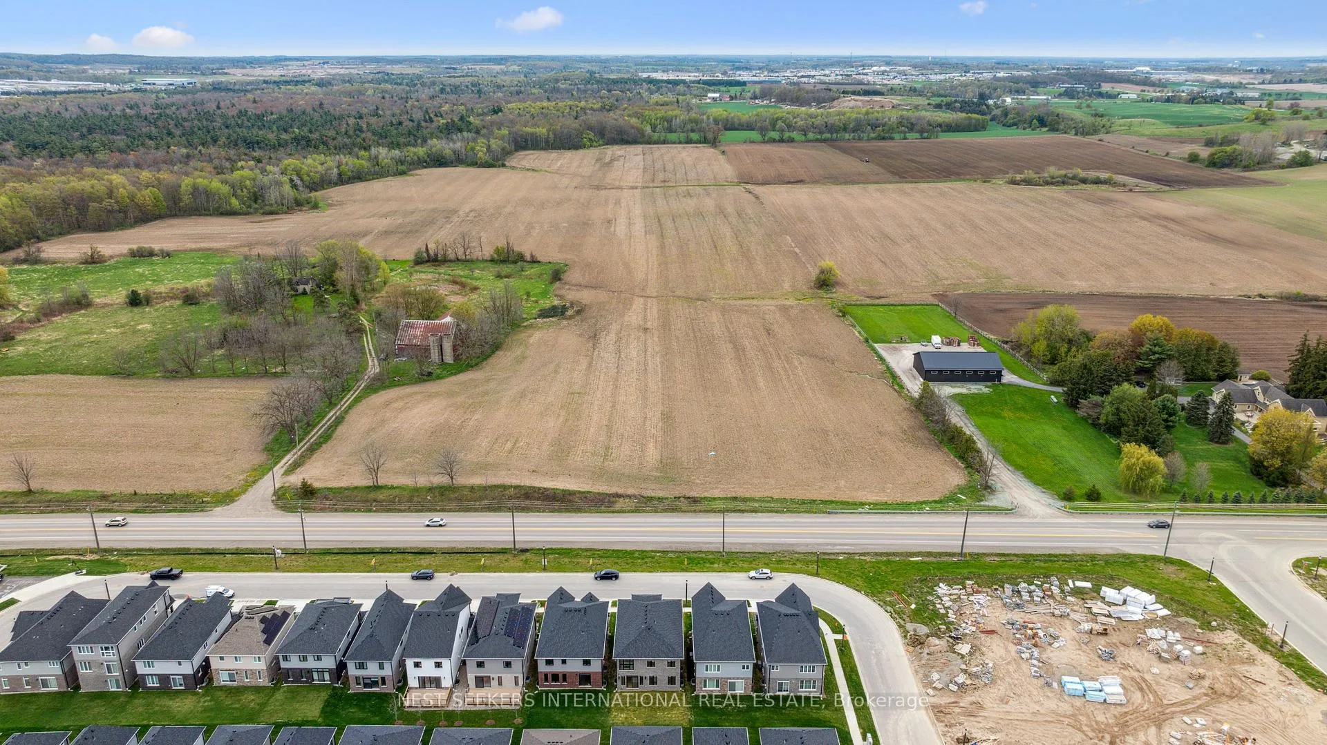 Photo 32 of 166 Shaded Creek Drive, Kitchener — HOMEH
