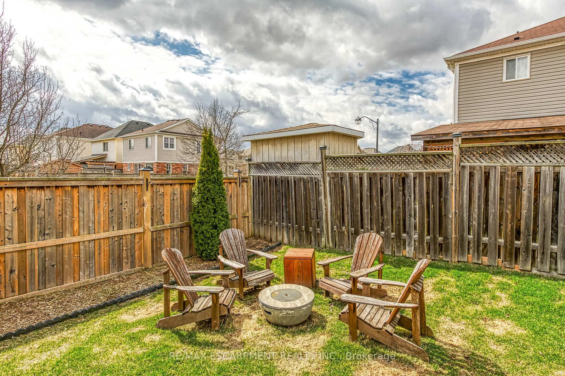 Photo 39 of 104 Powell Drive, Hamilton, Binbrook — HOMEH