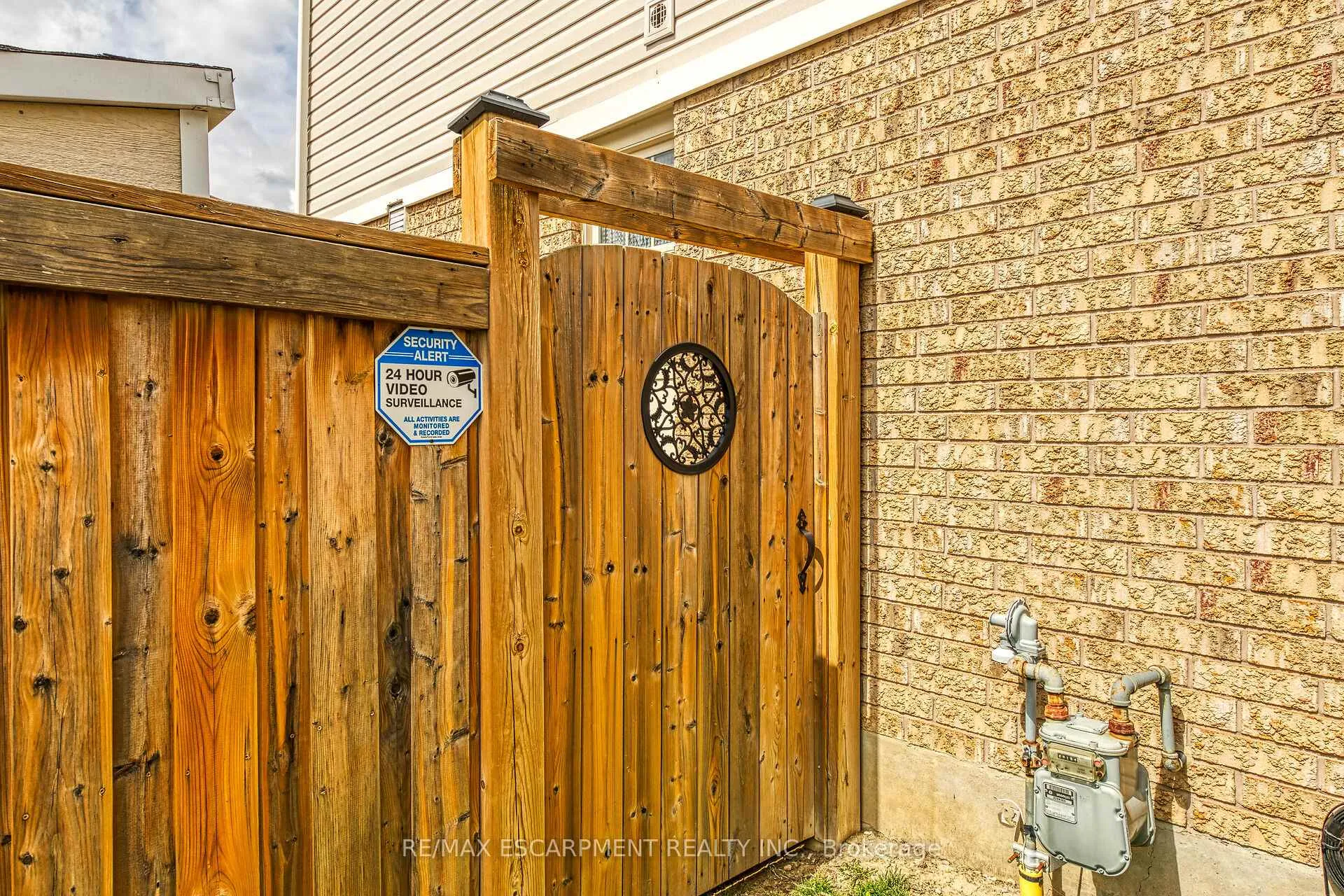 Photo 40 of 104 Powell Drive, Hamilton, Binbrook — HOMEH