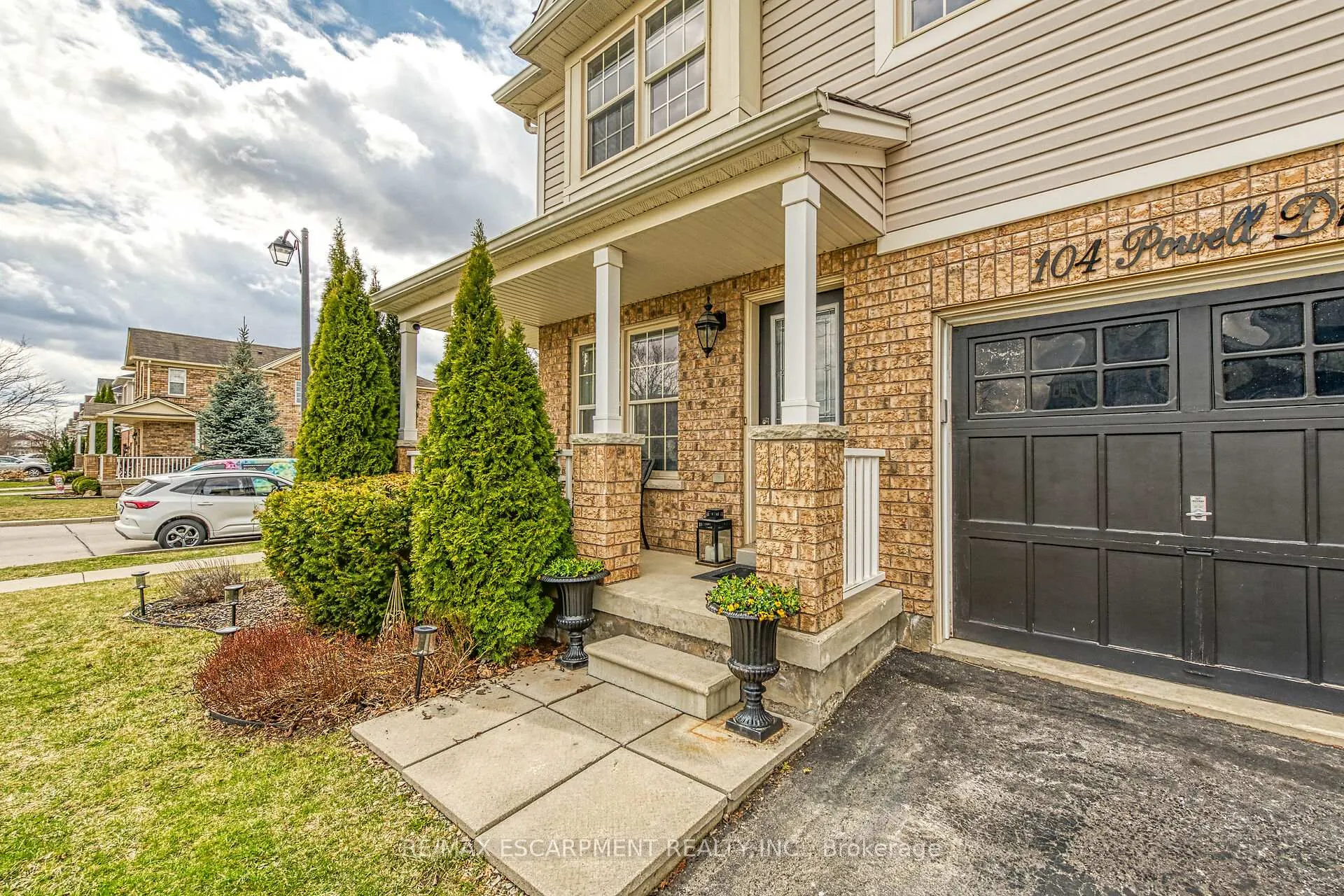 Photo 42 of 104 Powell Drive, Hamilton, Binbrook — HOMEH
