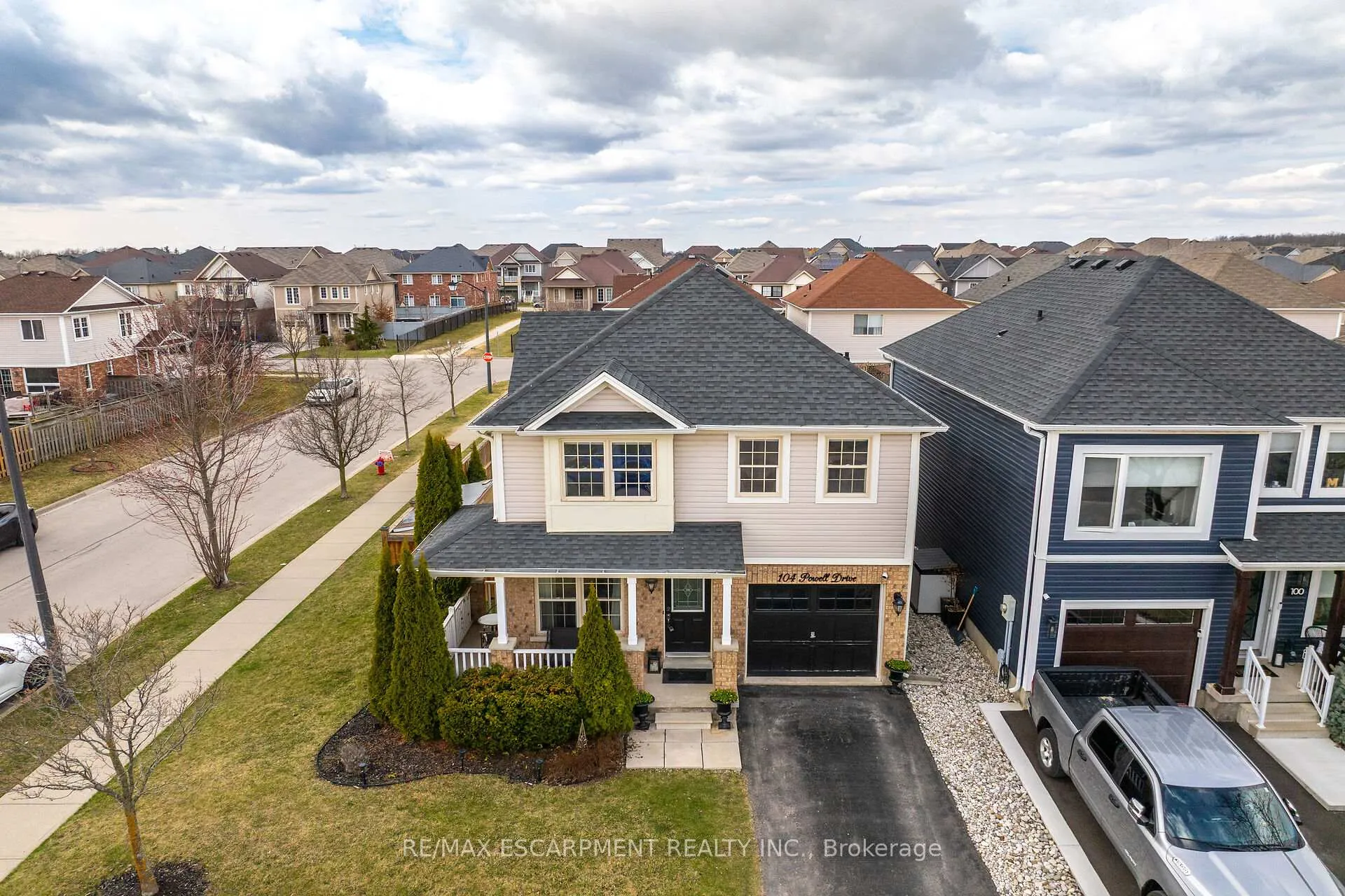 Photo 45 of 104 Powell Drive, Hamilton, Binbrook — HOMEH