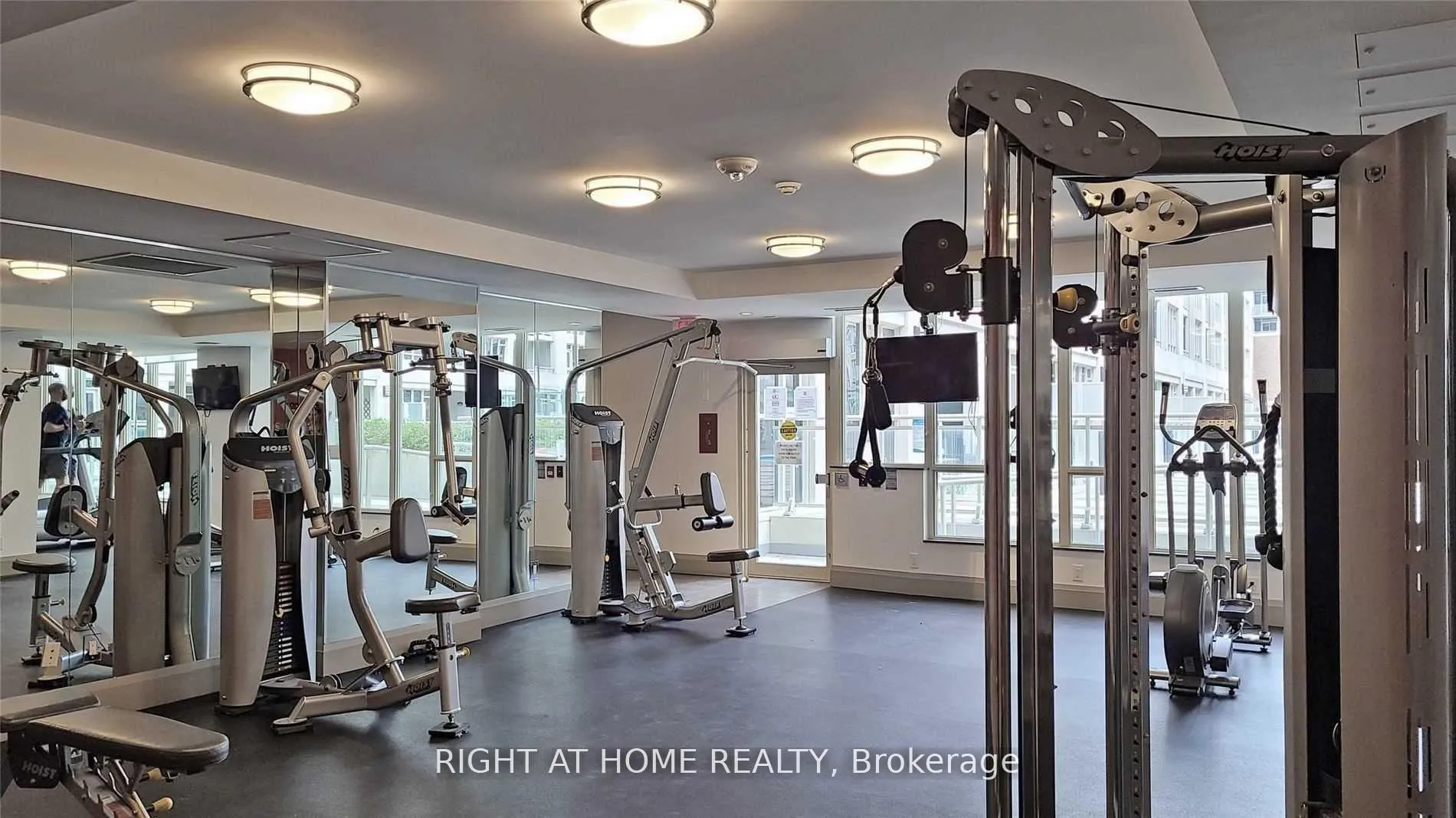 Photo 14 of Unit 824, 35 Bastion Street, Toronto, Niagara — HOMEH
