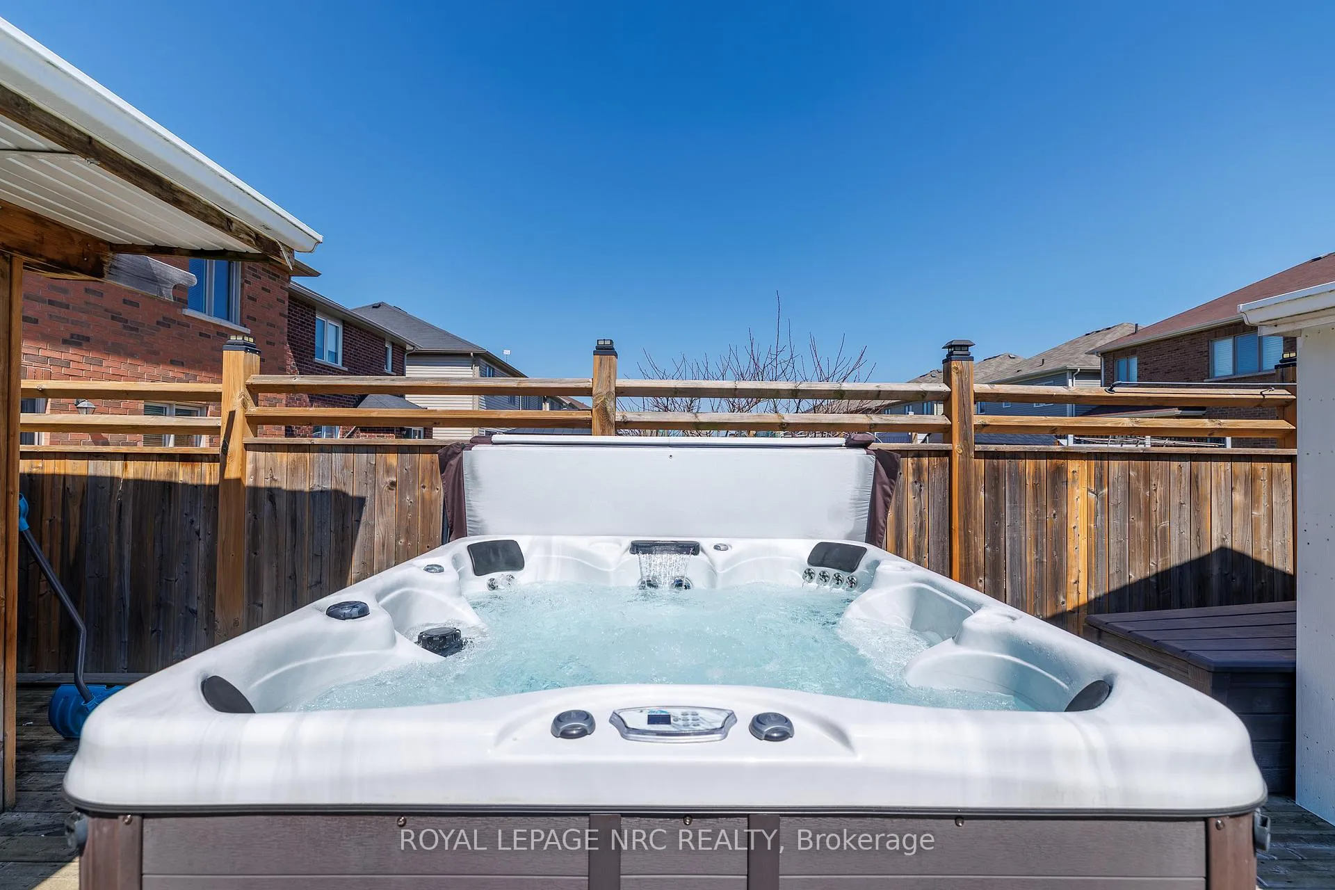 Photo 10 of 7764 Sycamore Drive, Niagara Falls, Oldfield — HOMEH