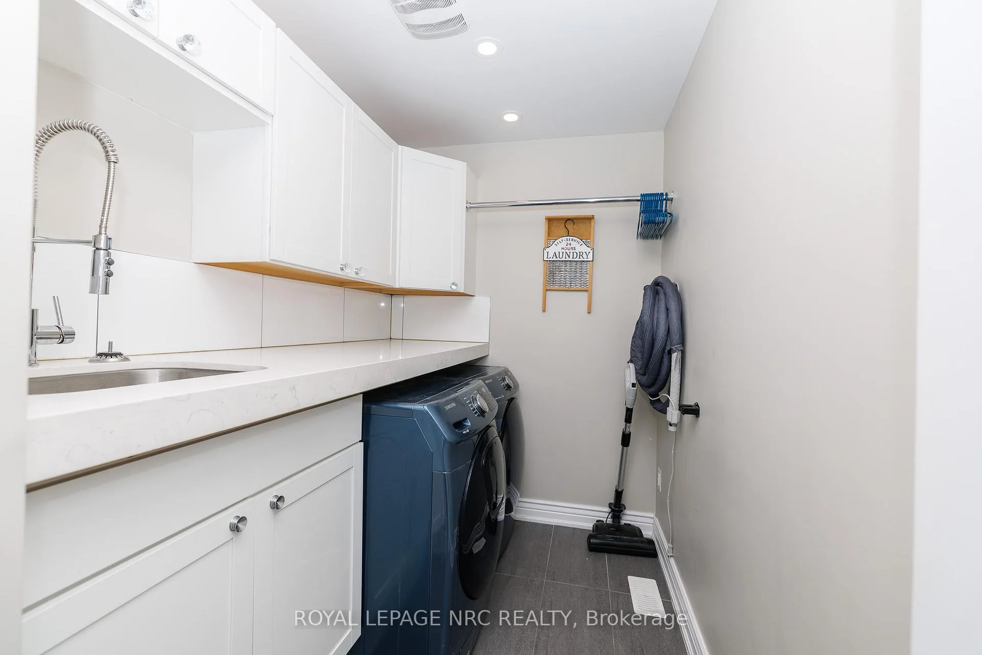 Photo 37 of 7764 Sycamore Drive, Niagara Falls, Oldfield — HOMEH