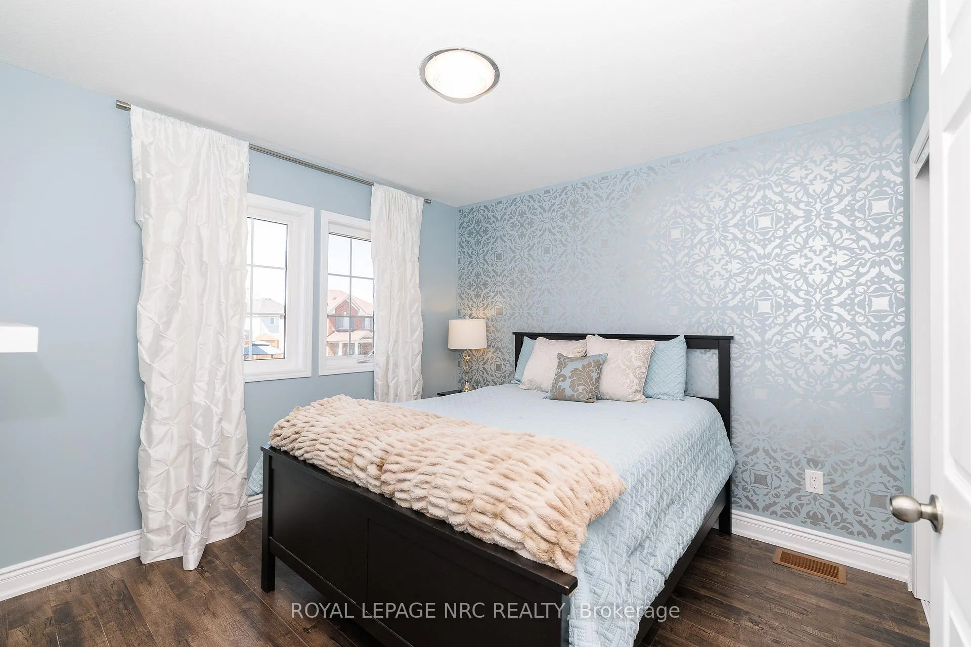 Photo 41 of 7764 Sycamore Drive, Niagara Falls, Oldfield — HOMEH