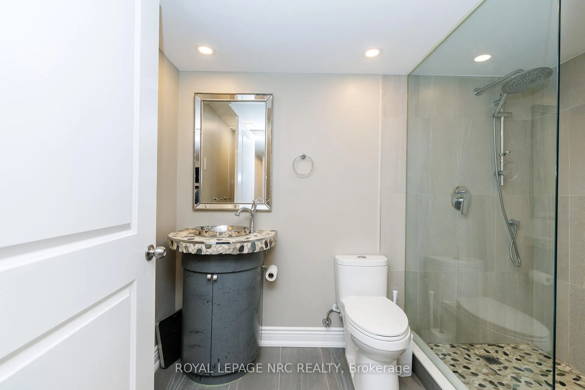 Photo 46 of 7764 Sycamore Drive, Niagara Falls, Oldfield — HOMEH