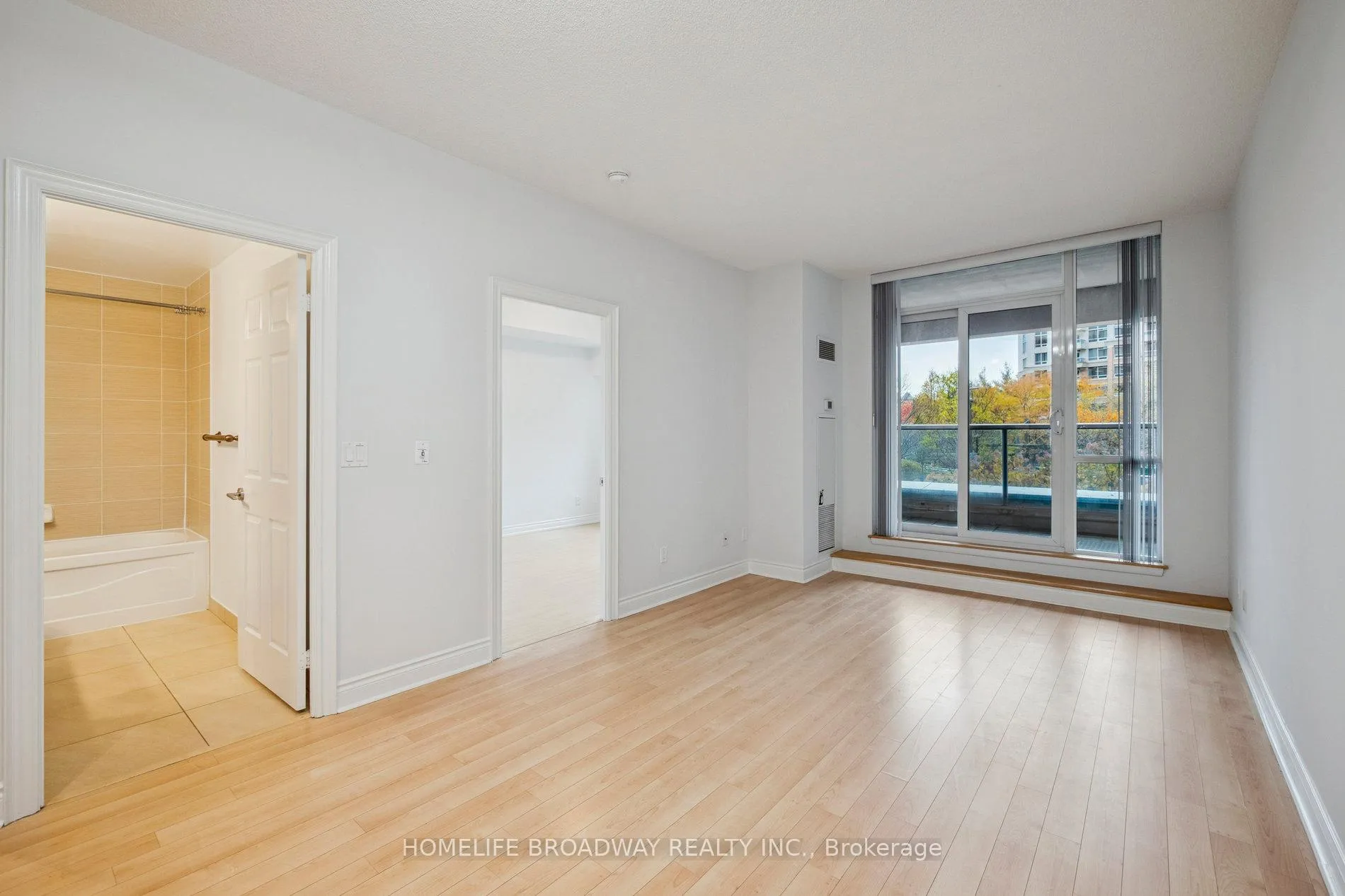 Photo 8 of Unit 253, 23 Cox Boulevard, Markham, Unionville — HOMEH