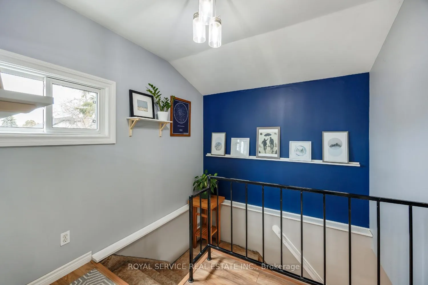 Photo 20 of 577 Braidwood Avenue, Peterborough, Otonabee Ward 1 — HOMEH
