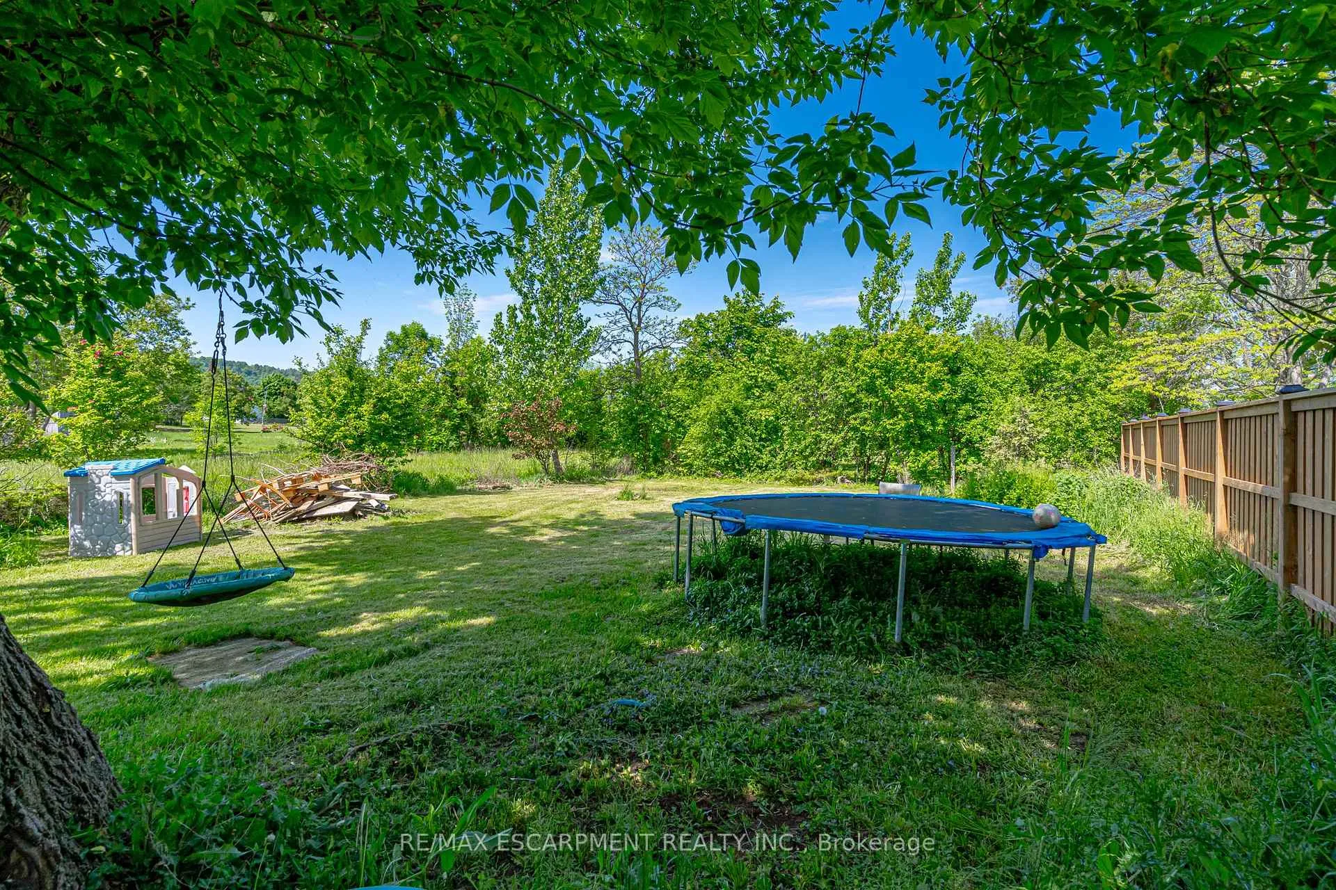 Photo 13 of 293 Fifty Road, Hamilton, Winona — HOMEH