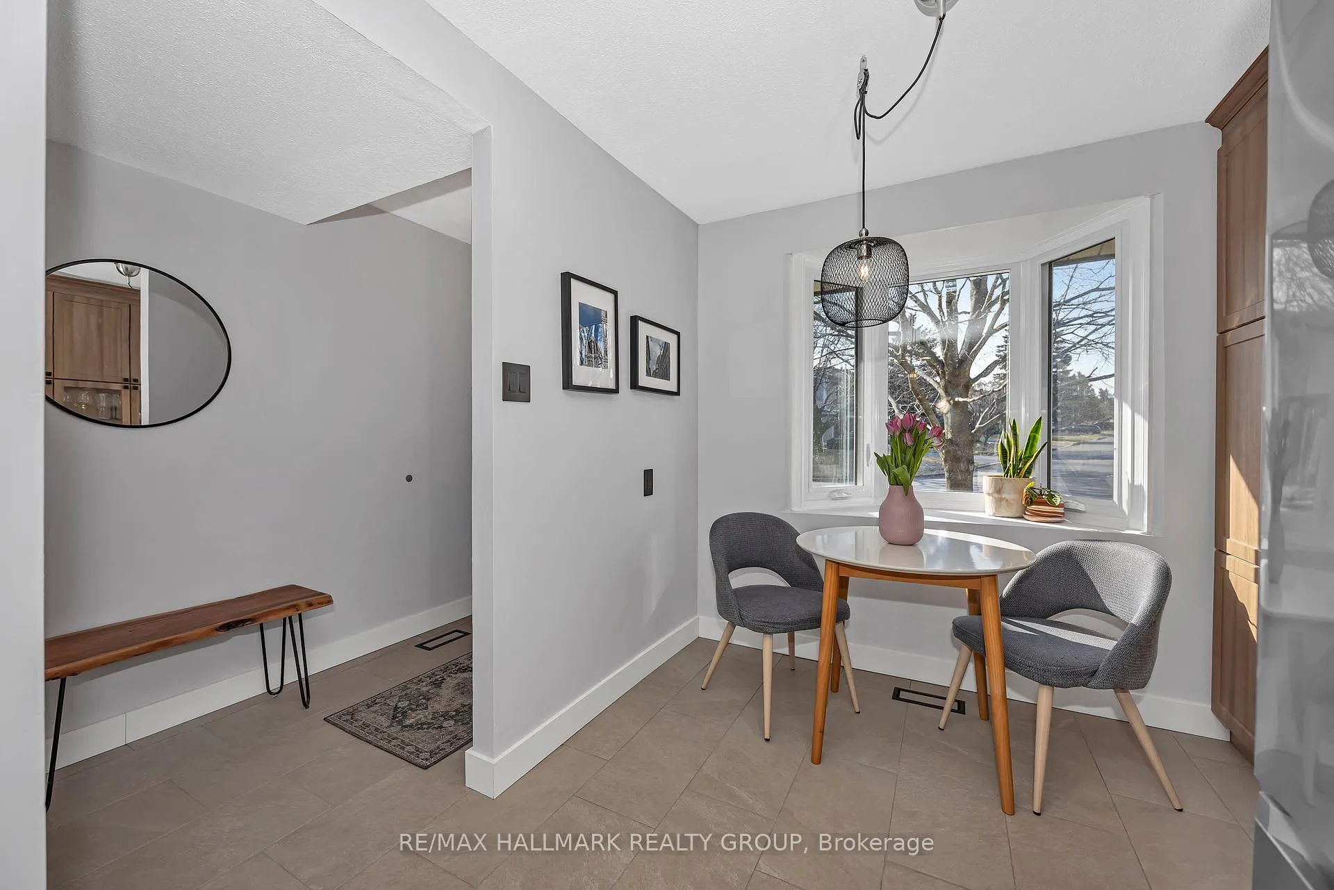 Photo 11 of 1059 Avignon Court, Ottawa, Orleans Wood — HOMEH