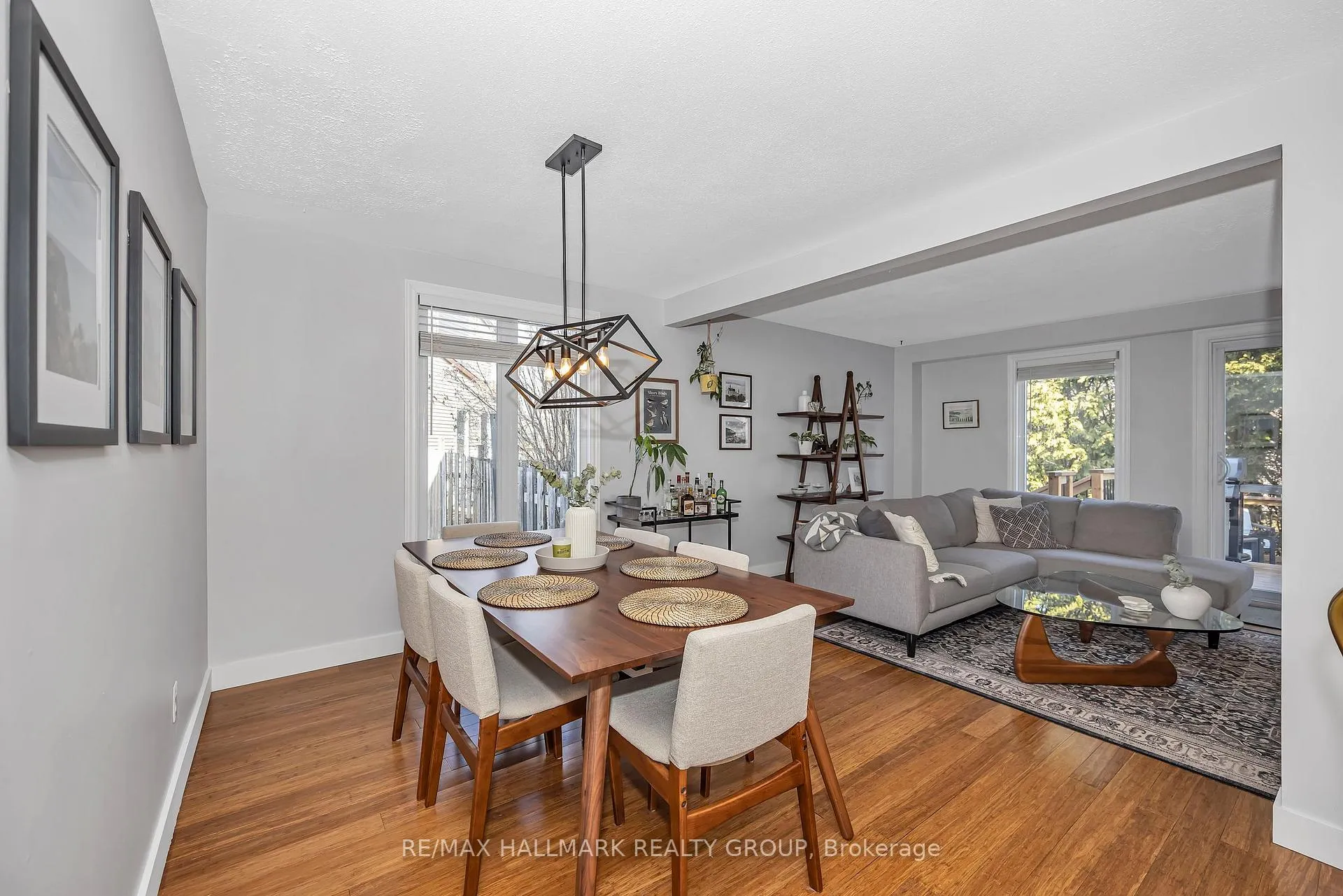 Photo 13 of 1059 Avignon Court, Ottawa, Orleans Wood — HOMEH