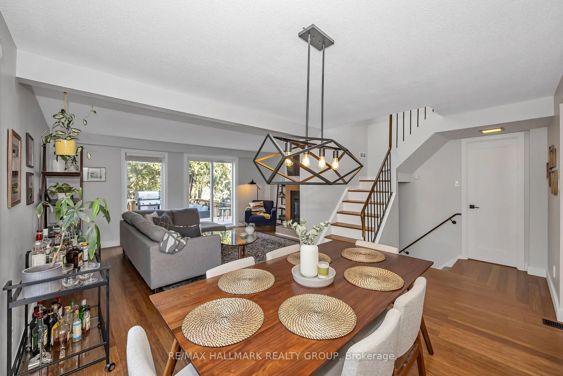 Photo 15 of 1059 Avignon Court, Ottawa, Orleans Wood — HOMEH