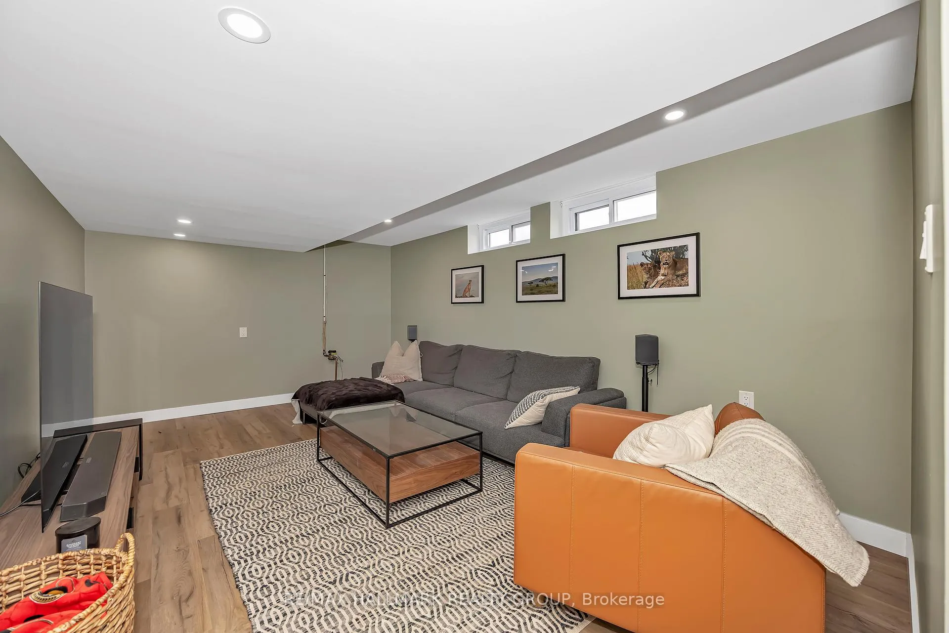 Photo 34 of 1059 Avignon Court, Ottawa, Orleans Wood — HOMEH