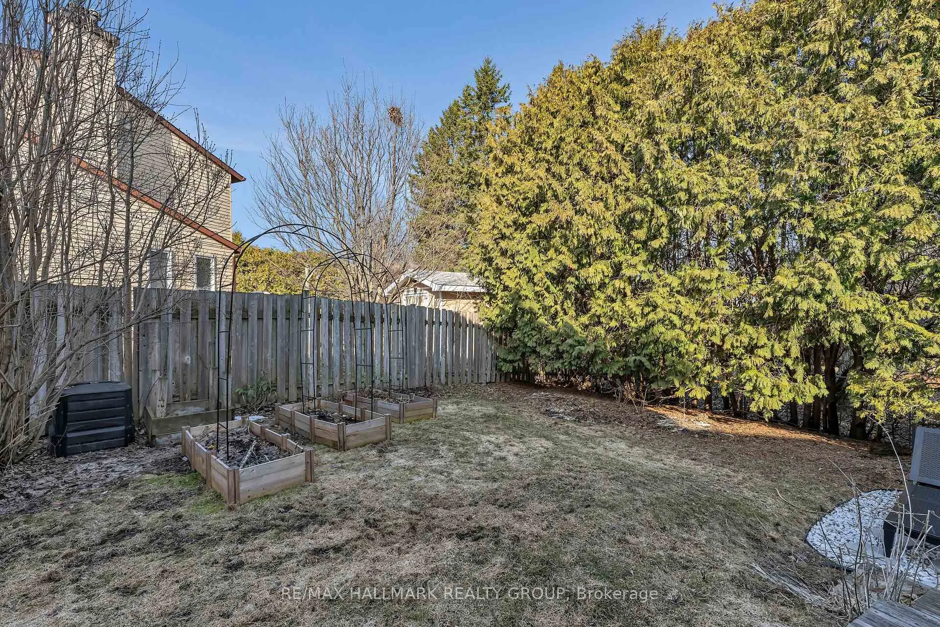 Photo 42 of 1059 Avignon Court, Ottawa, Orleans Wood — HOMEH