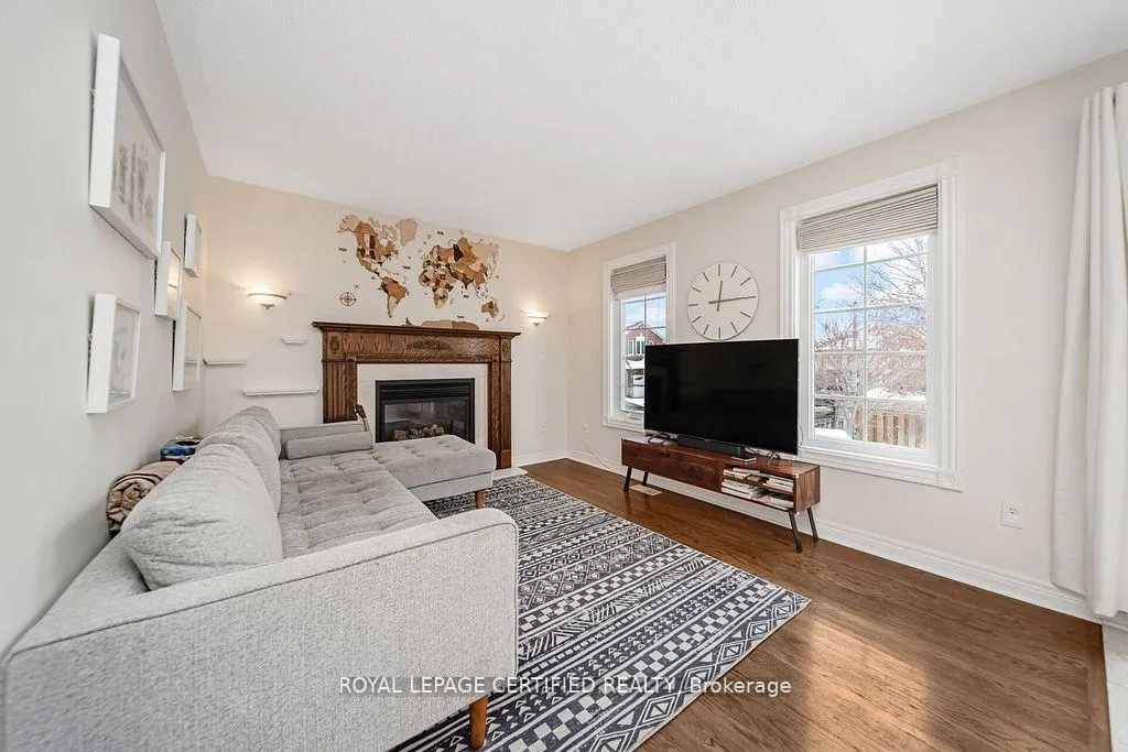 Photo 16 of 20 Country Stroll Crescent, Caledon, Bolton West — HOMEH