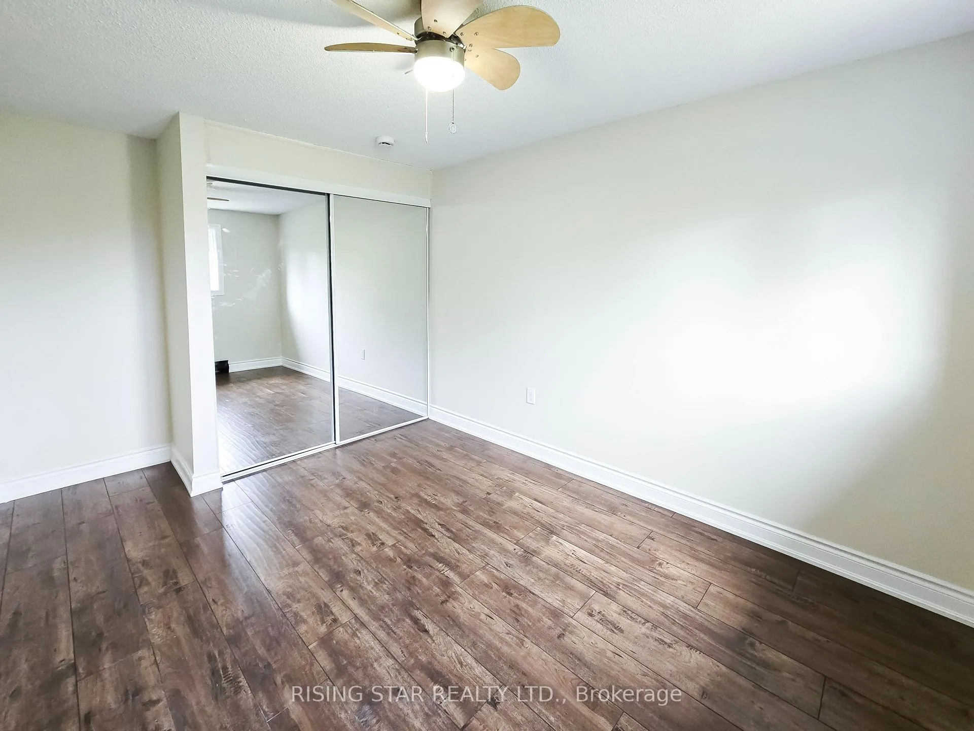 Photo 18 of 49 Corbett Drive, Barrie, Grove East — HOMEH