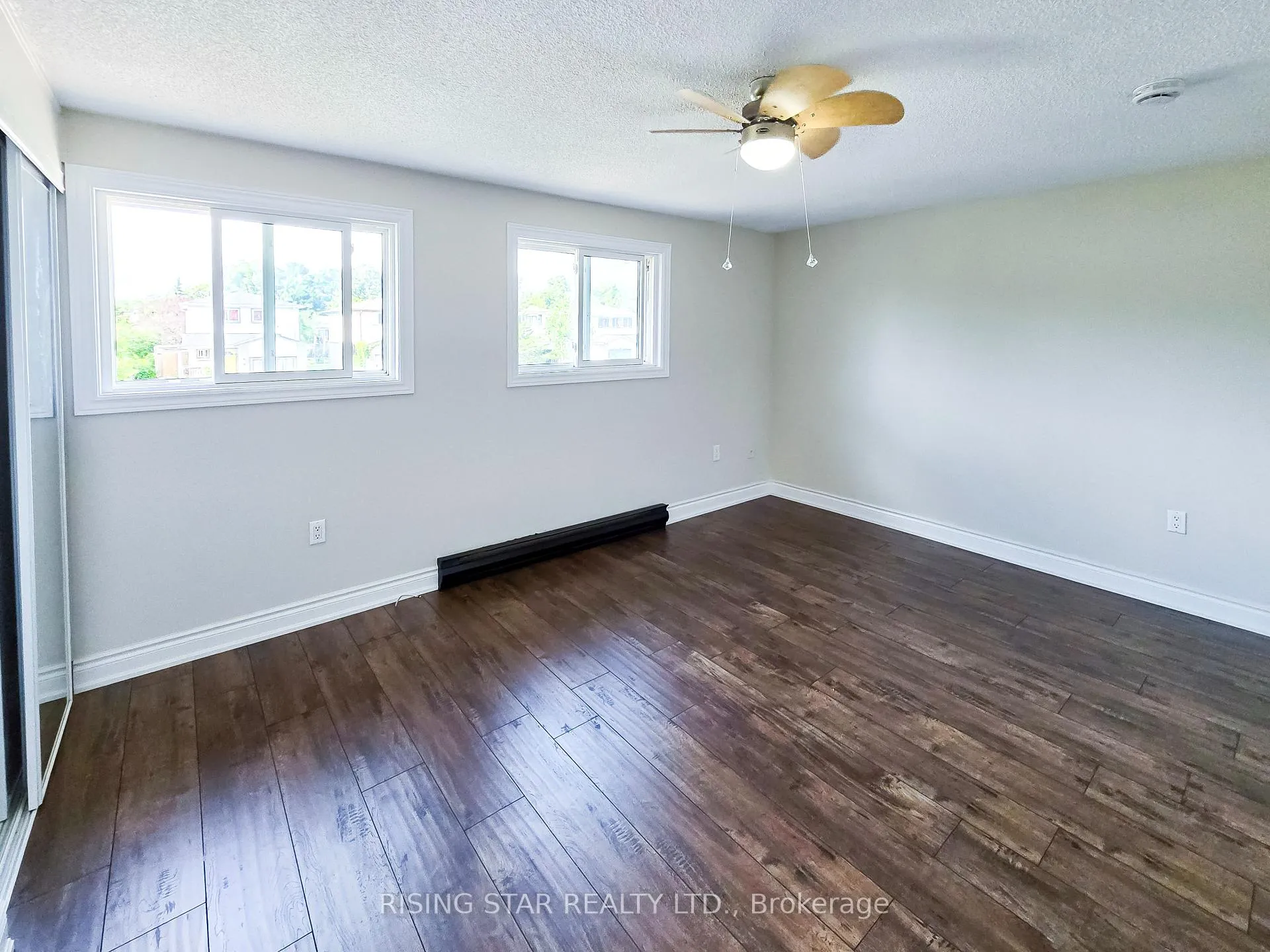 Photo 19 of 49 Corbett Drive, Barrie, Grove East — HOMEH