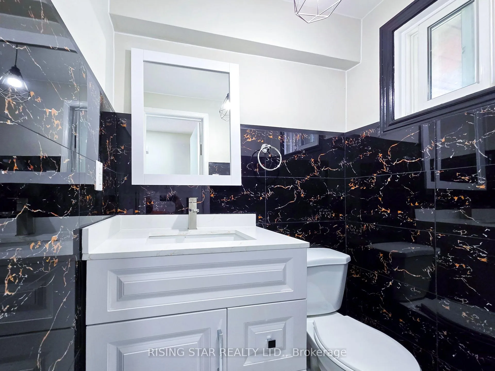 Photo 25 of 49 Corbett Drive, Barrie, Grove East — HOMEH