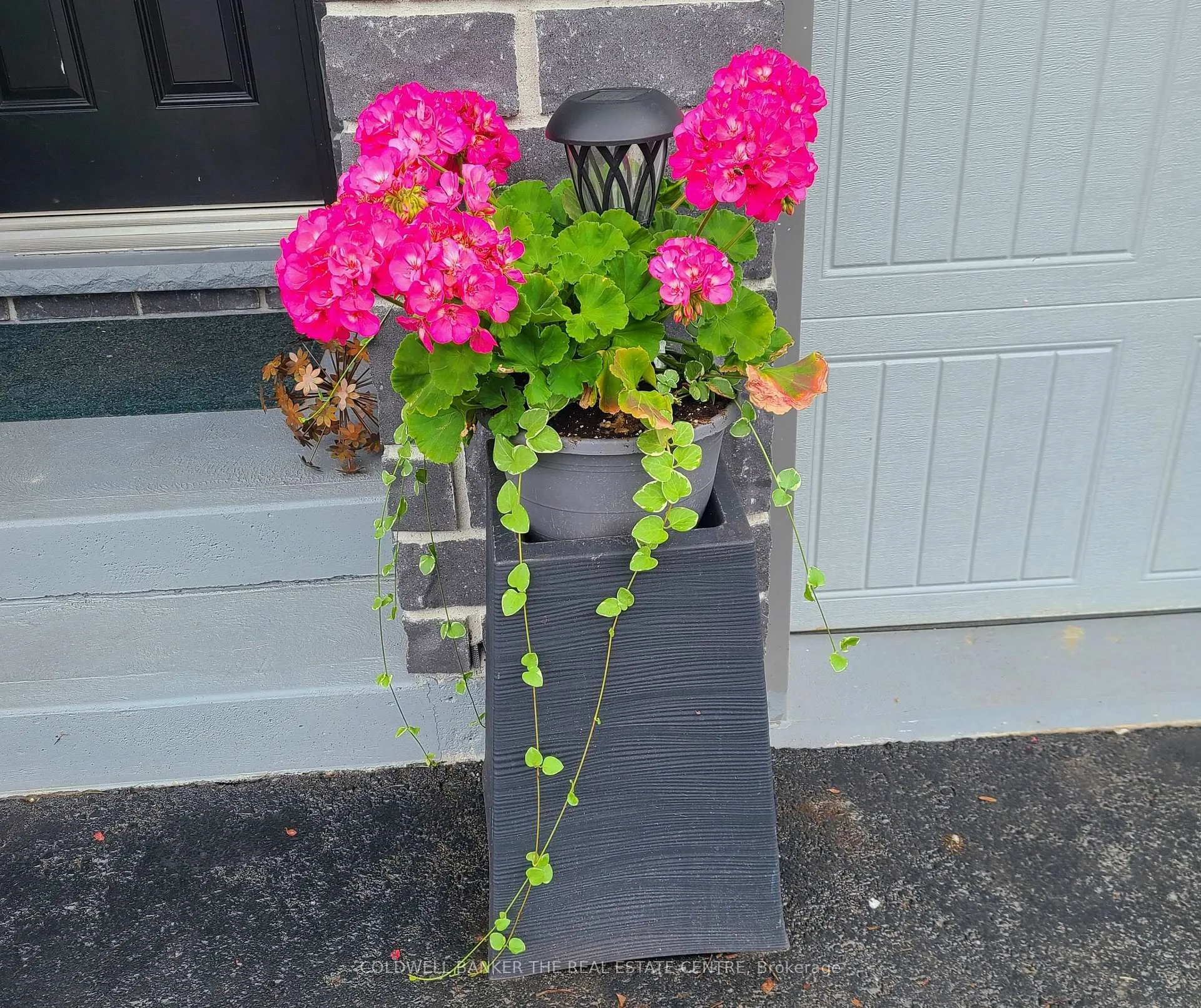 Photo 3 of 156 Lily Drive, Orillia — HOMEH