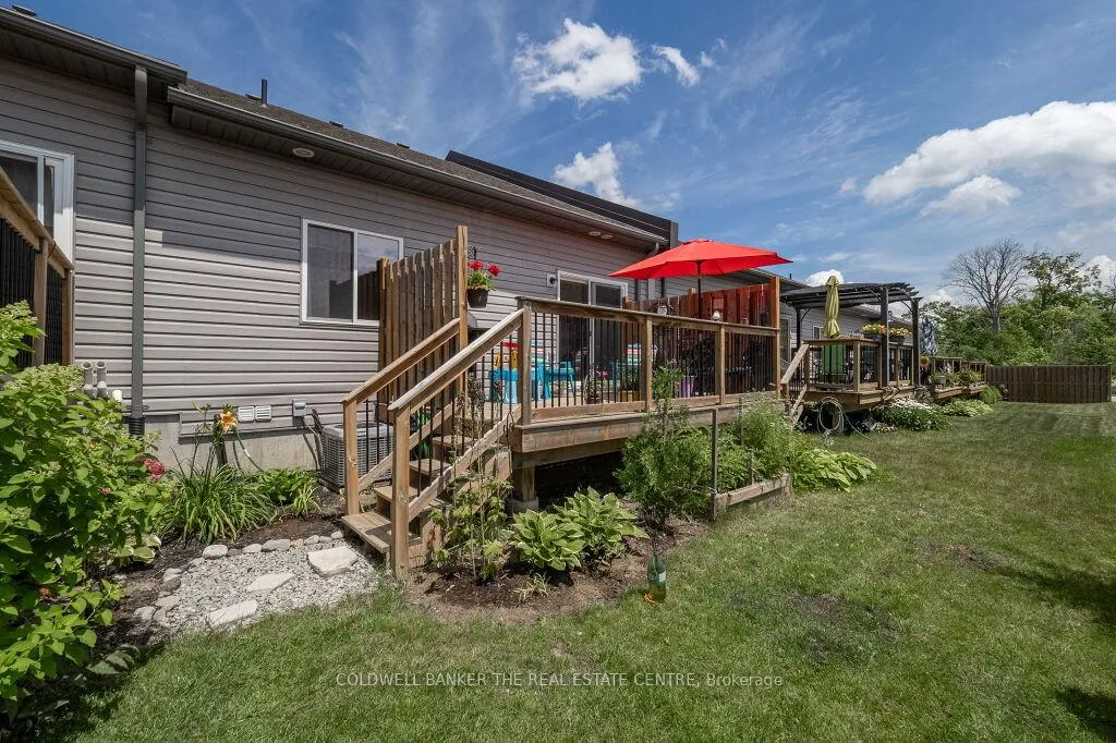 Photo 18 of 156 Lily Drive, Orillia — HOMEH