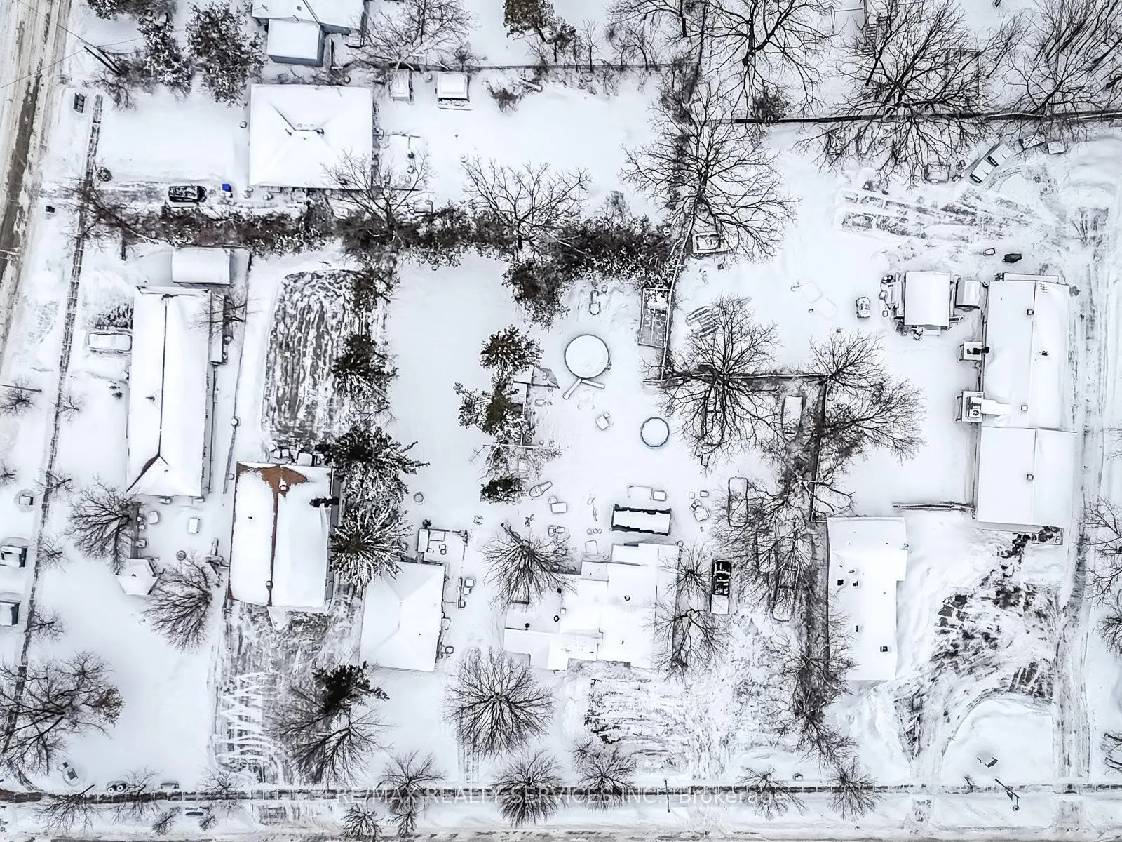 Photo 1 of 908 Innisfil Beach Road, Innisfil, Alcona — HOMEH