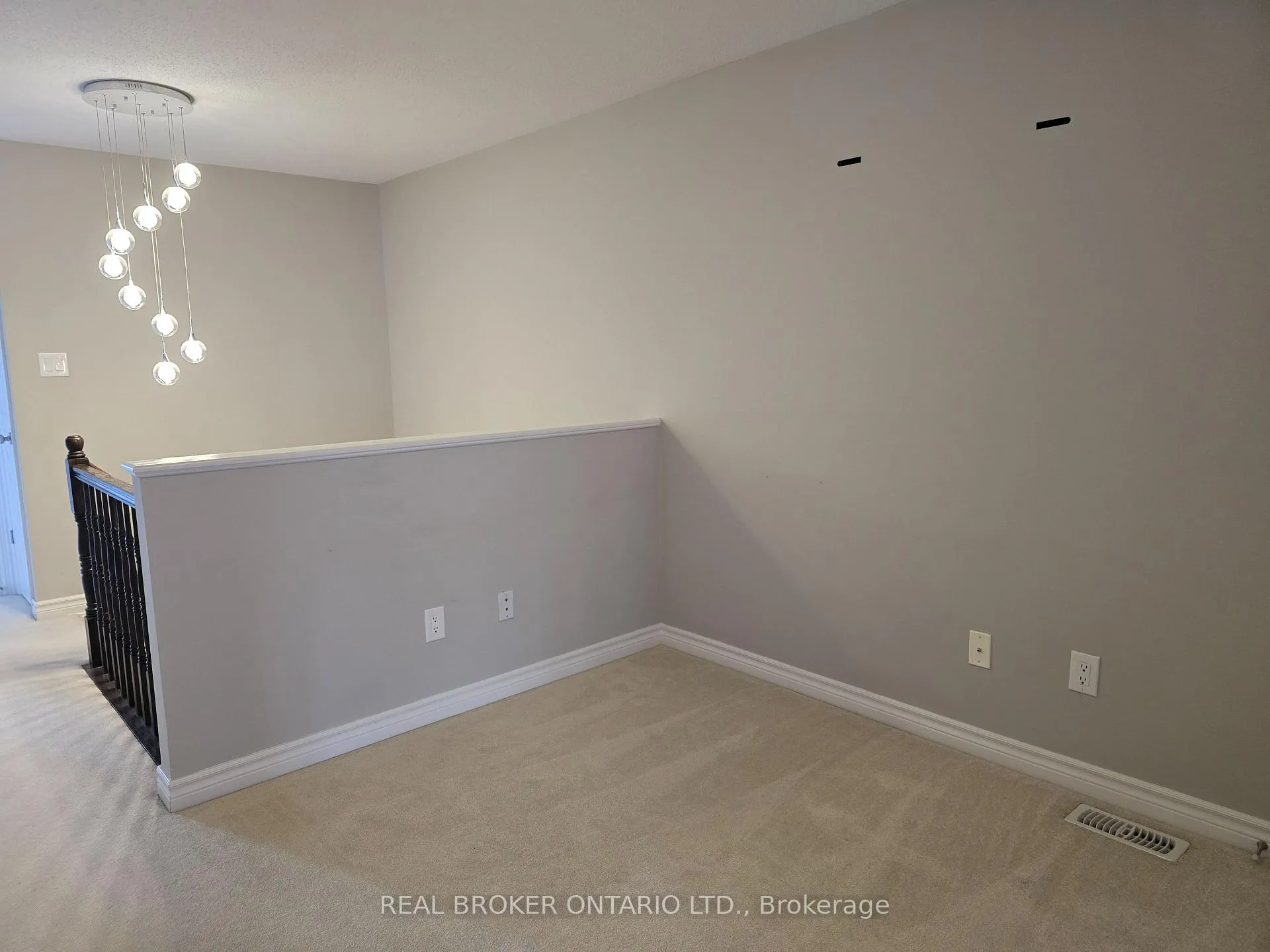 Photo 11 of 888 Fletcher Circle, Ottawa, Kanata - Kanata Lakes/Heritage Hills — HOMEH